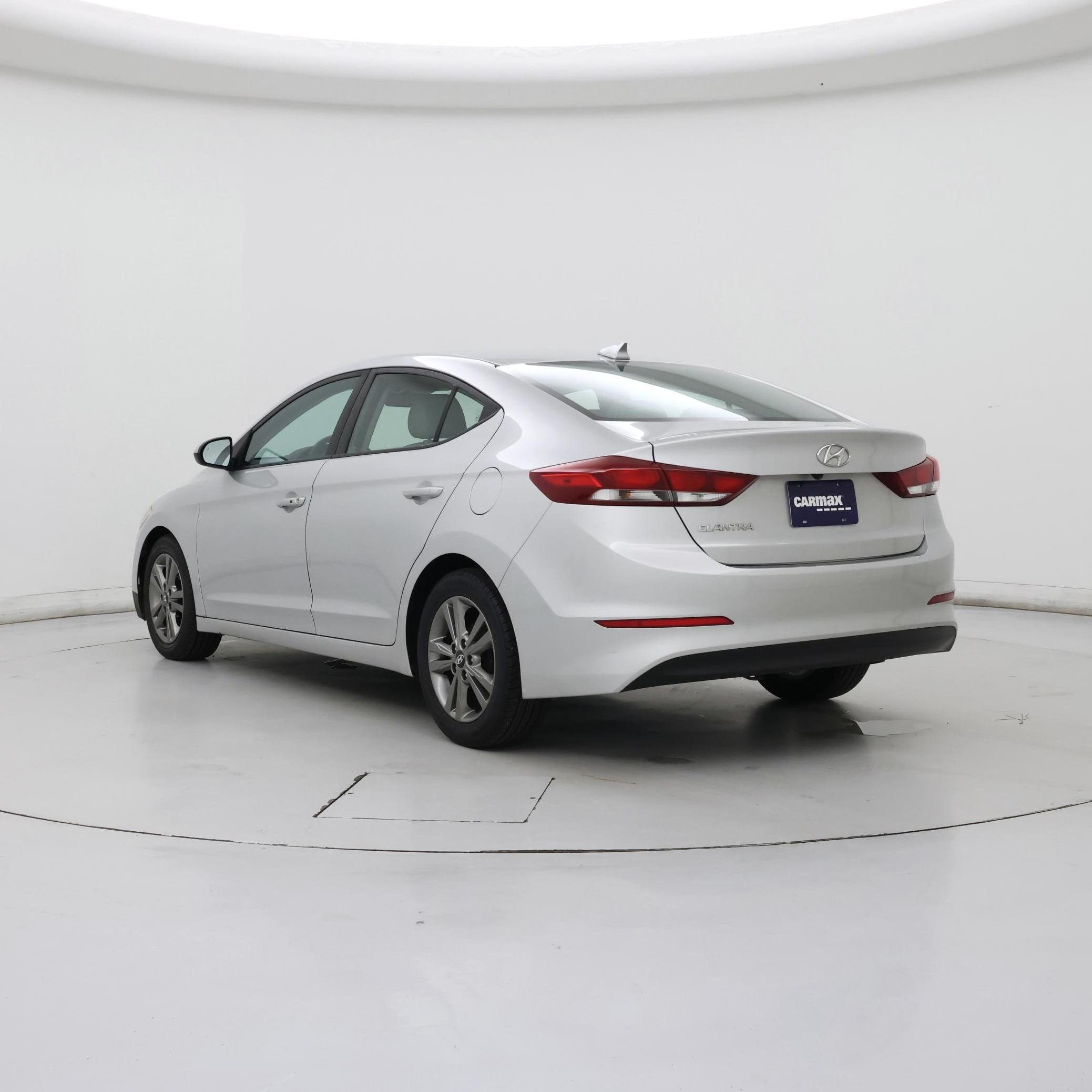 Thumbnail: 2017 Hyundai Elantra - 2