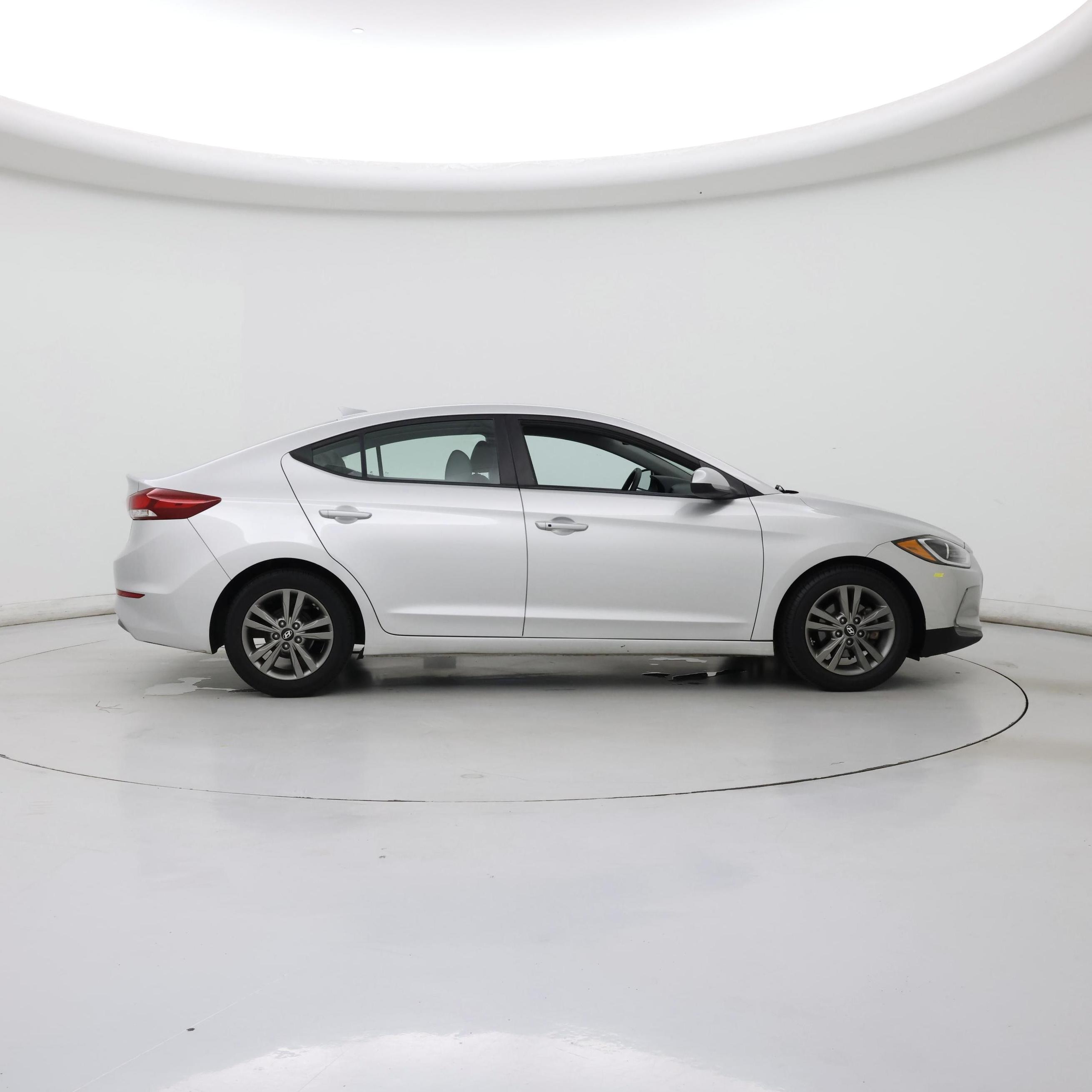 Thumbnail: 2017 Hyundai Elantra - 7