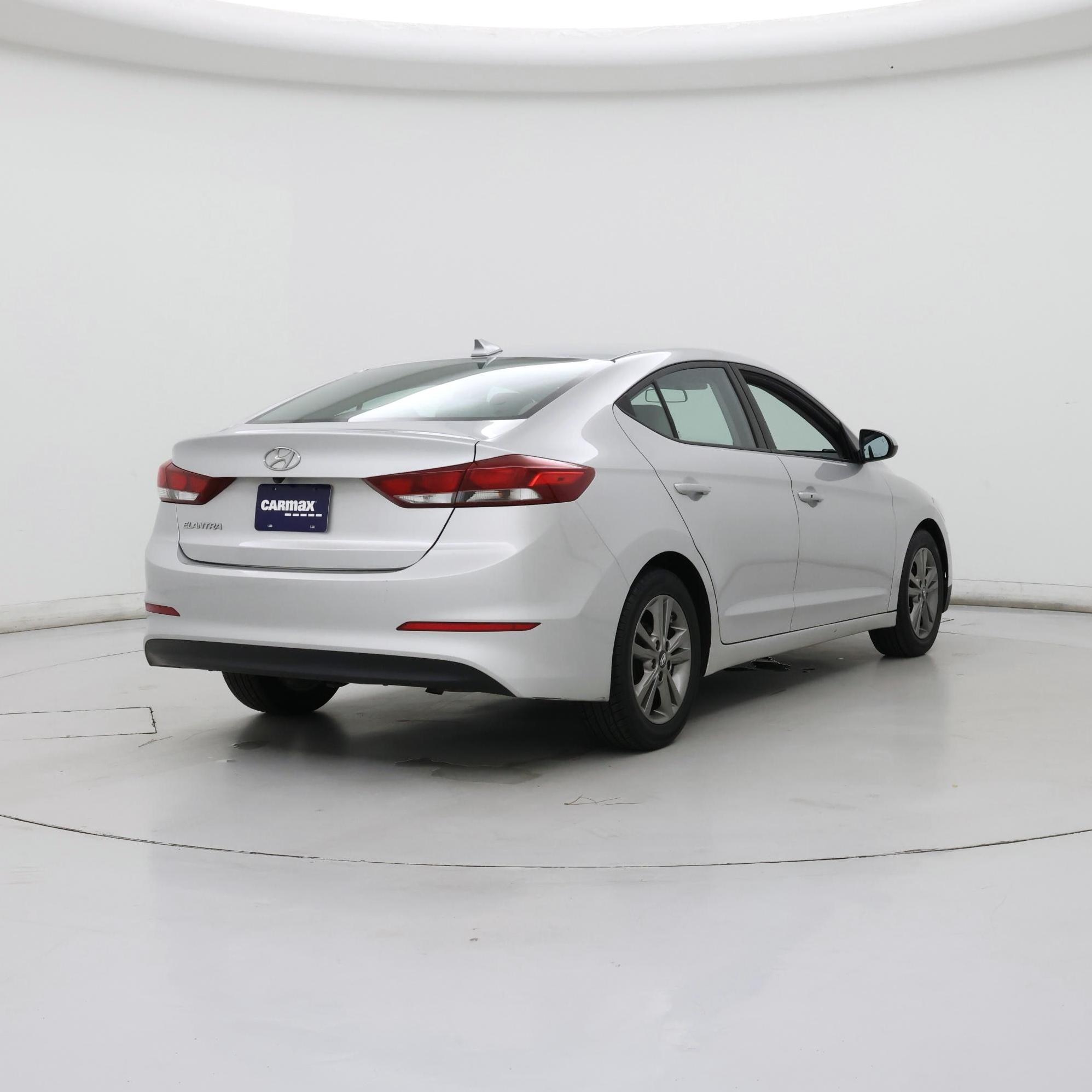 Thumbnail: 2017 Hyundai Elantra - 8