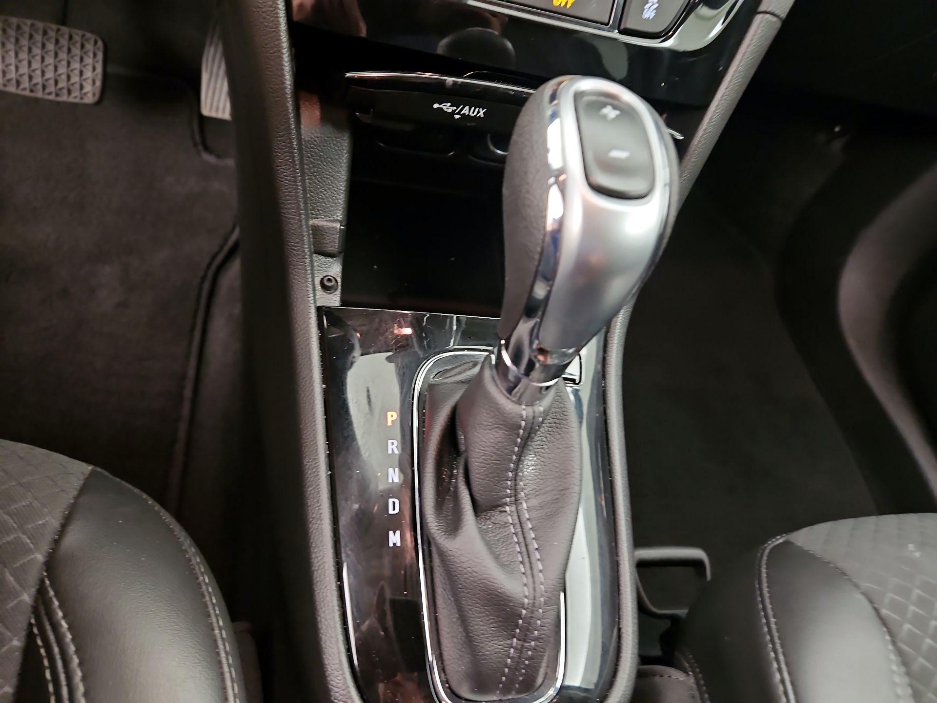Thumbnail: 2022 Buick Encore - 17