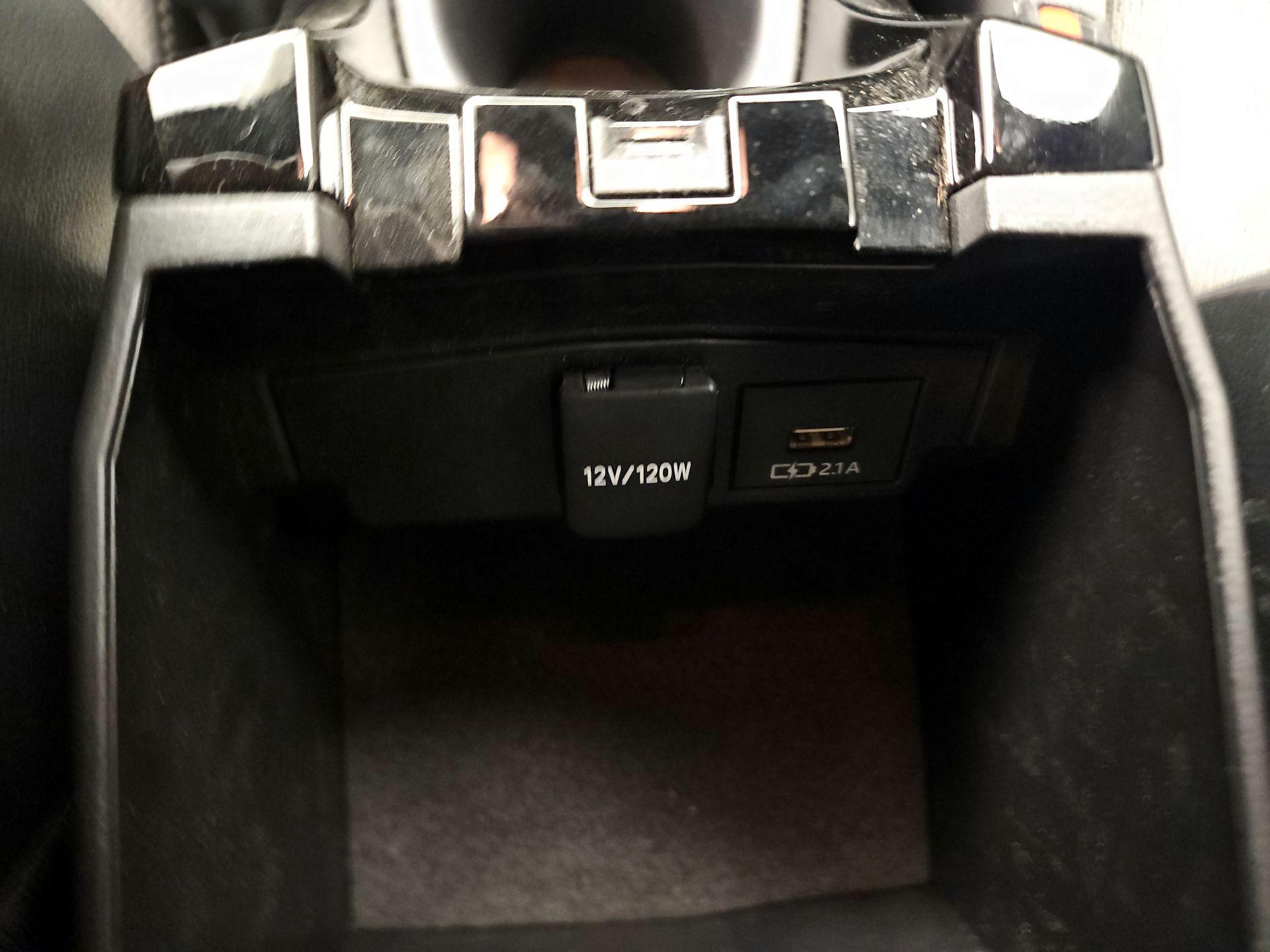 Thumbnail: 2021 Toyota Corolla - 18