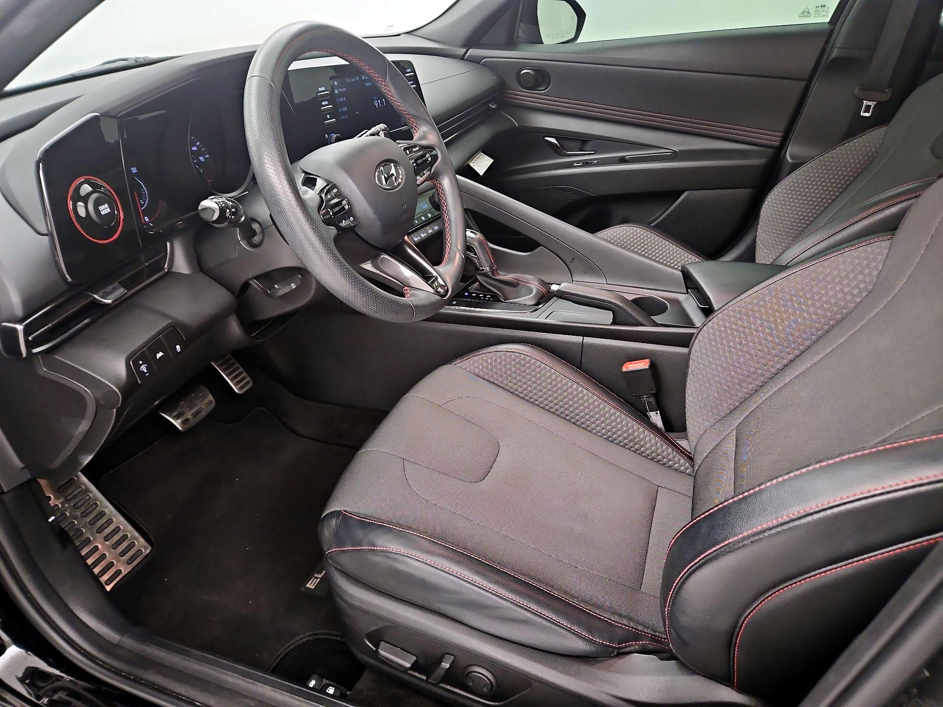 Thumbnail: 2022 Hyundai Elantra - 11