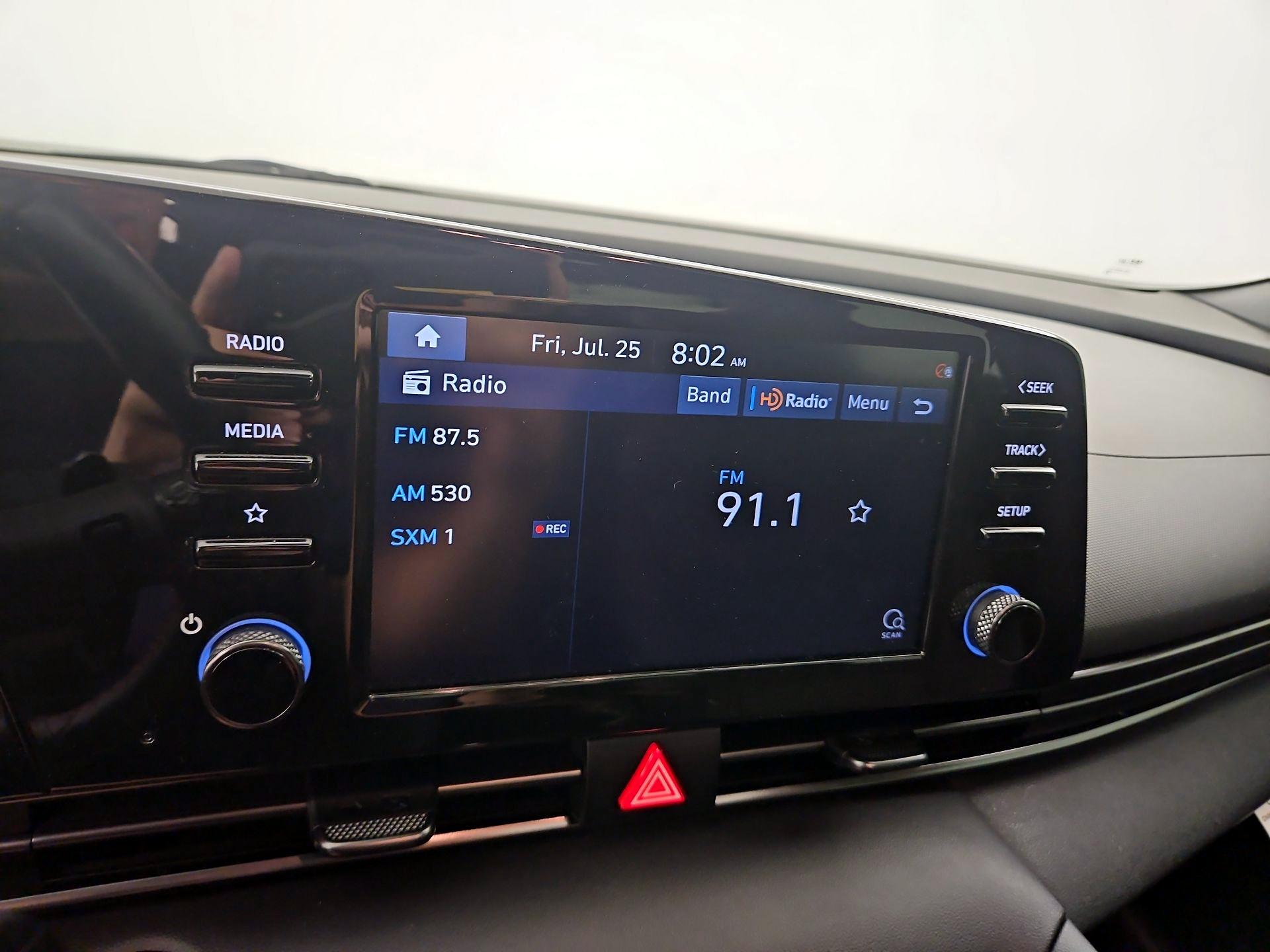 Thumbnail: 2022 Hyundai Elantra - 15