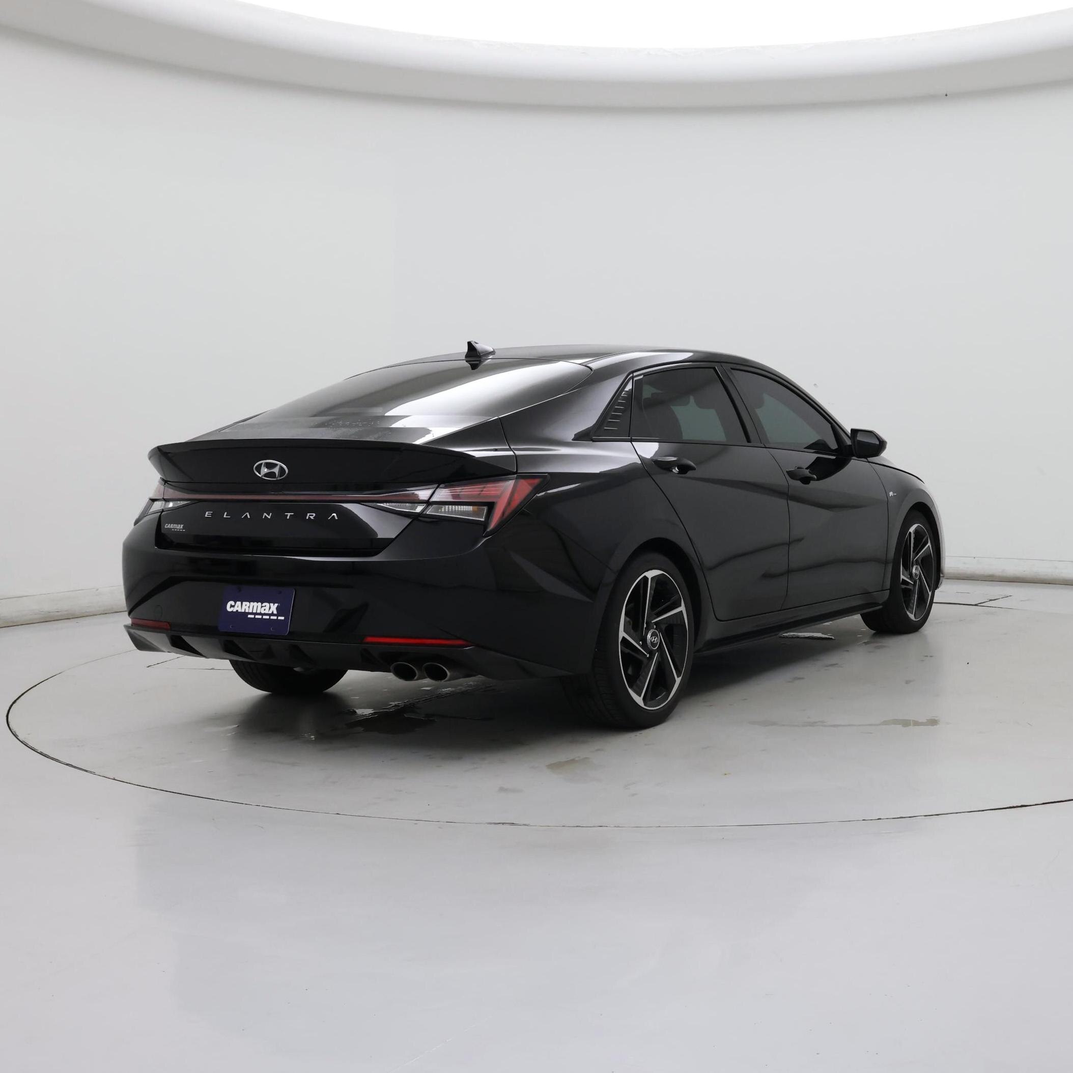 Thumbnail: 2022 Hyundai Elantra - 8