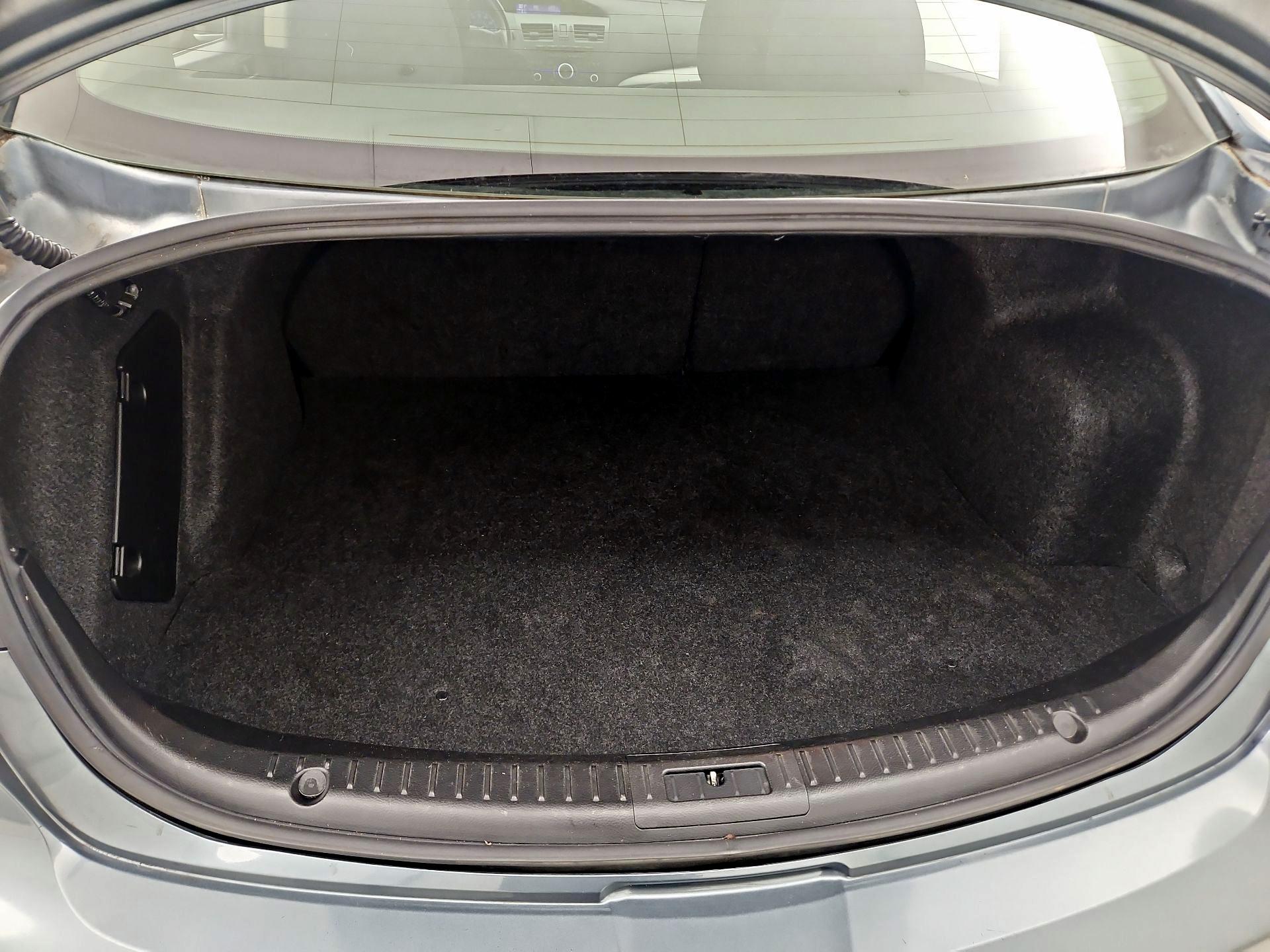 Thumbnail: 2013 Mazda Mazda3 - 18