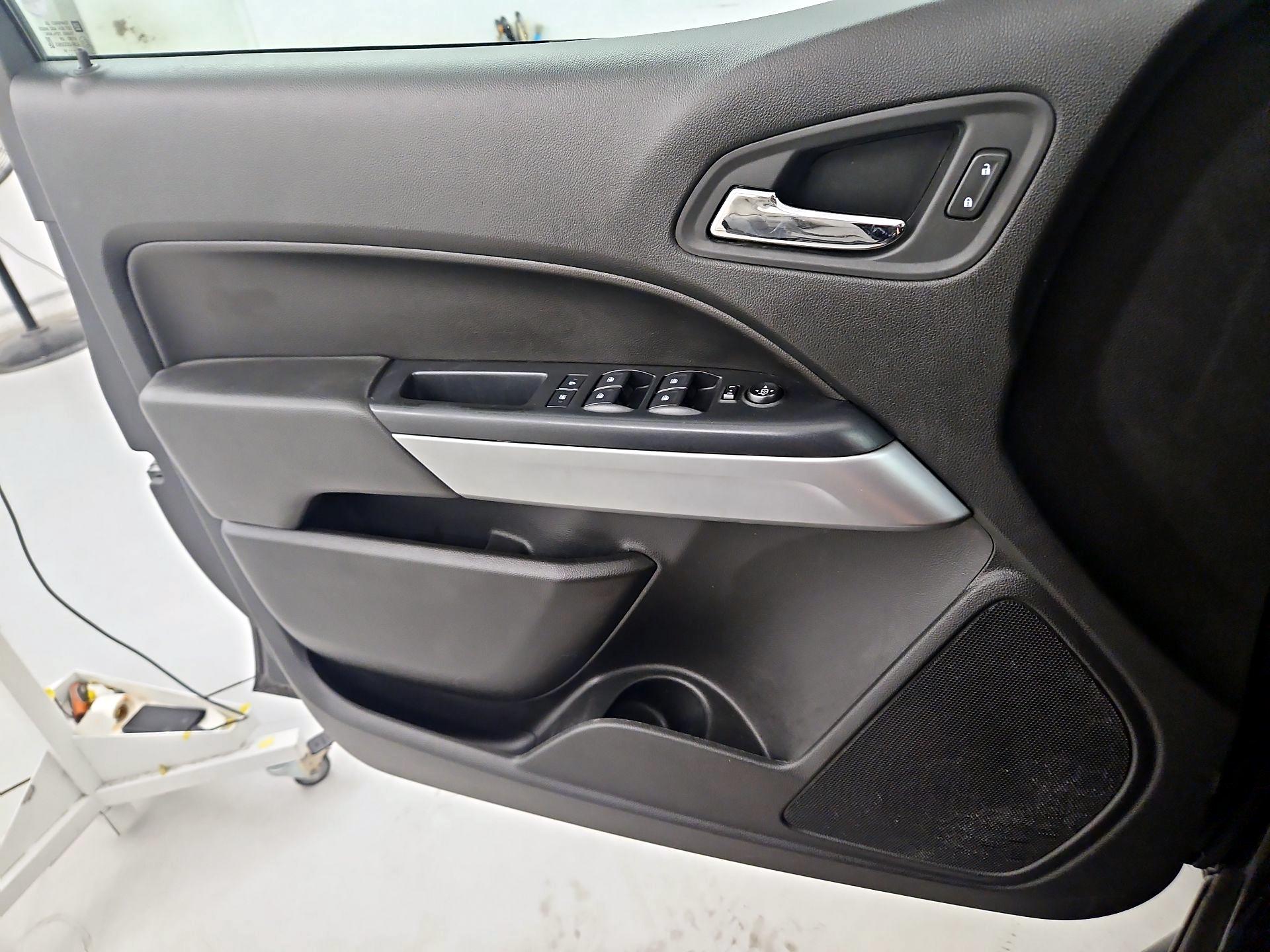 Thumbnail: 2019 Chevrolet Colorado - 12