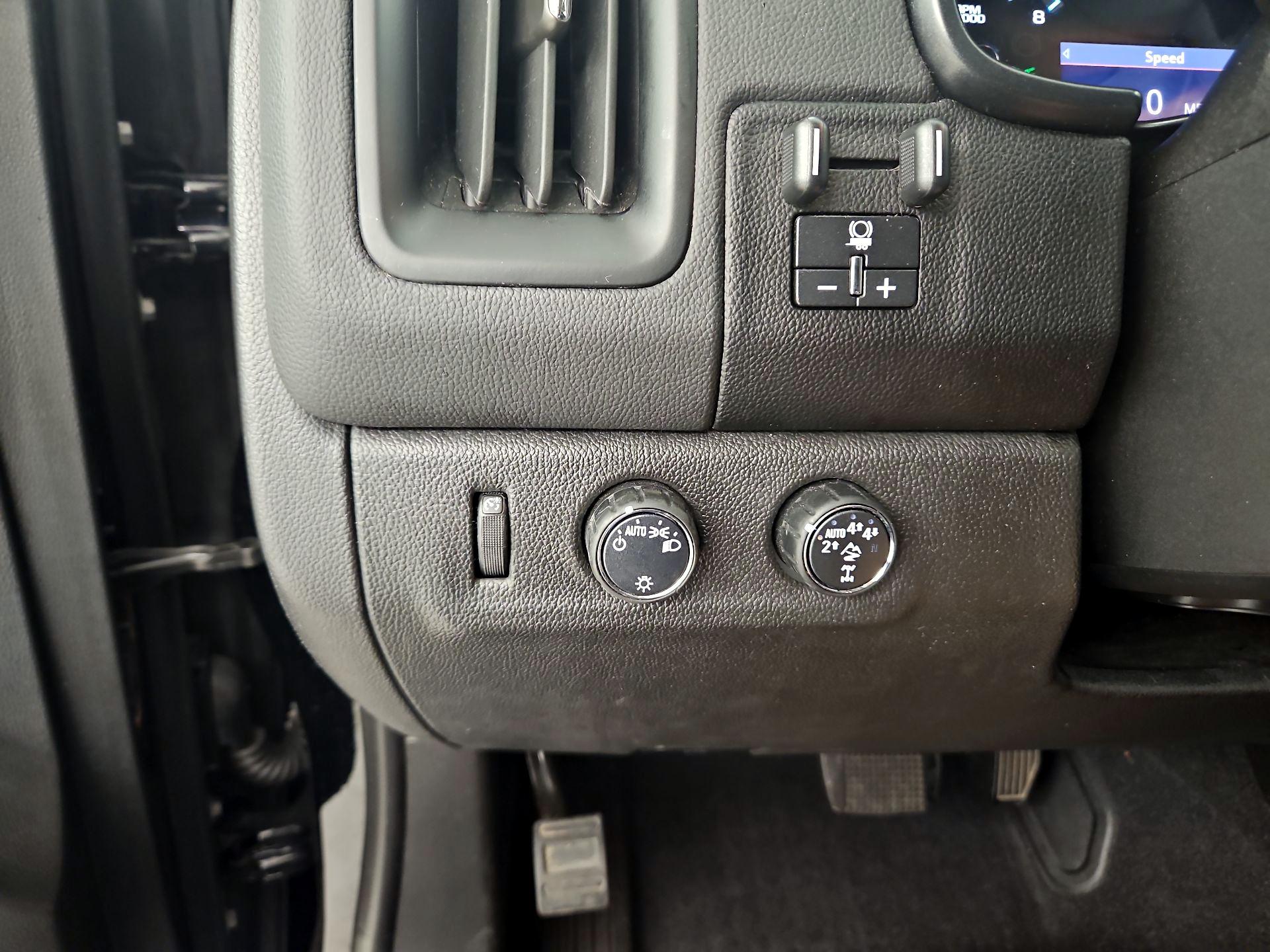Thumbnail: 2019 Chevrolet Colorado - 13
