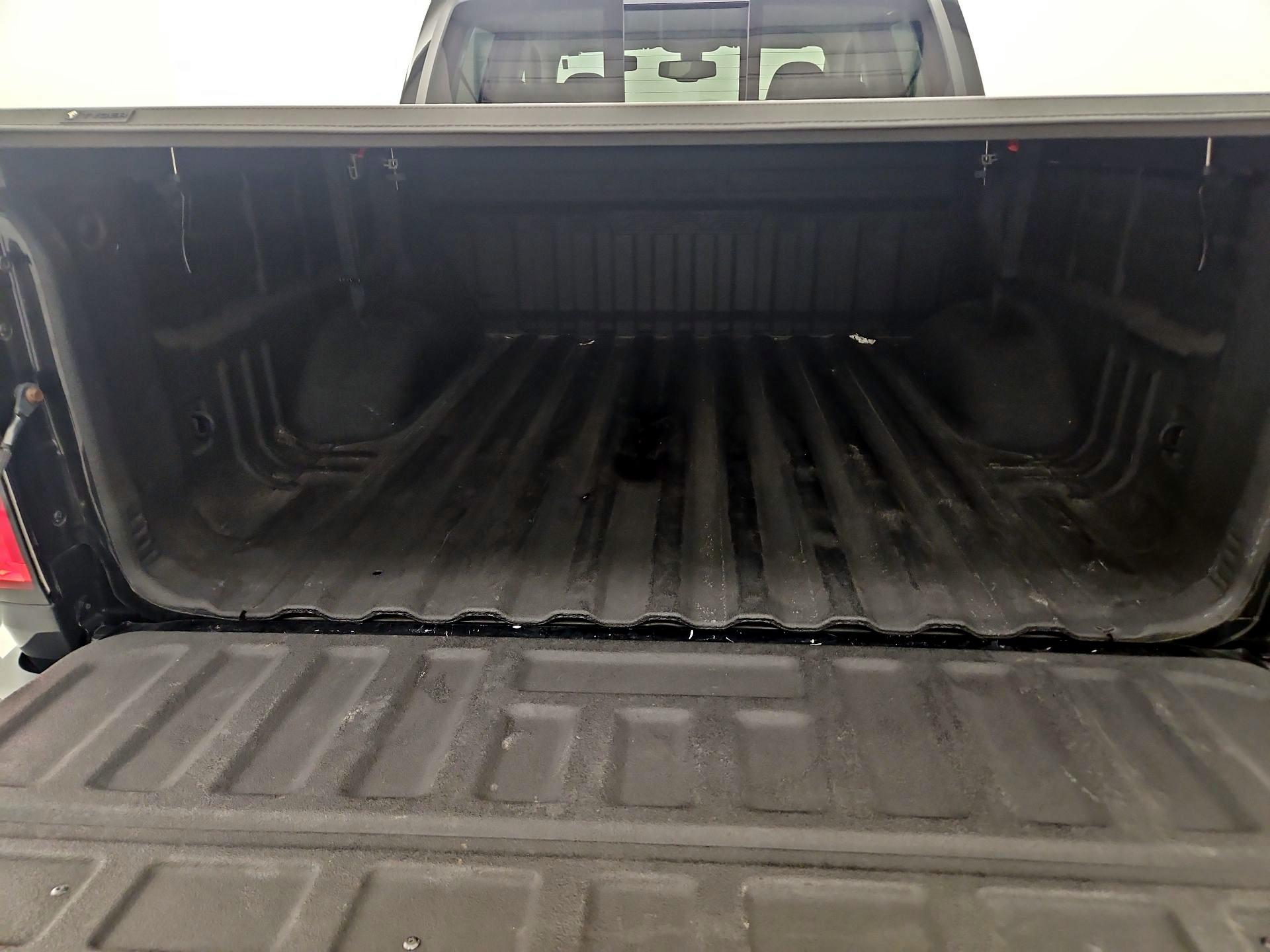 Thumbnail: 2019 Chevrolet Colorado - 20
