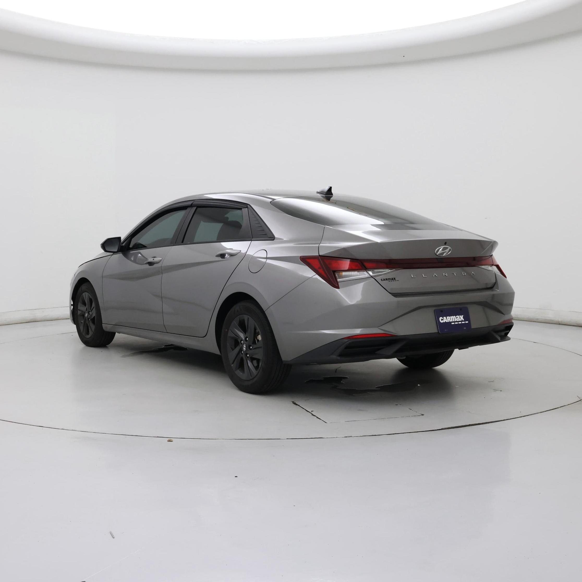 Thumbnail: 2021 Hyundai Elantra - 2