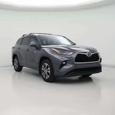 Gray 2021 Toyota Highlander Hybrid XLE