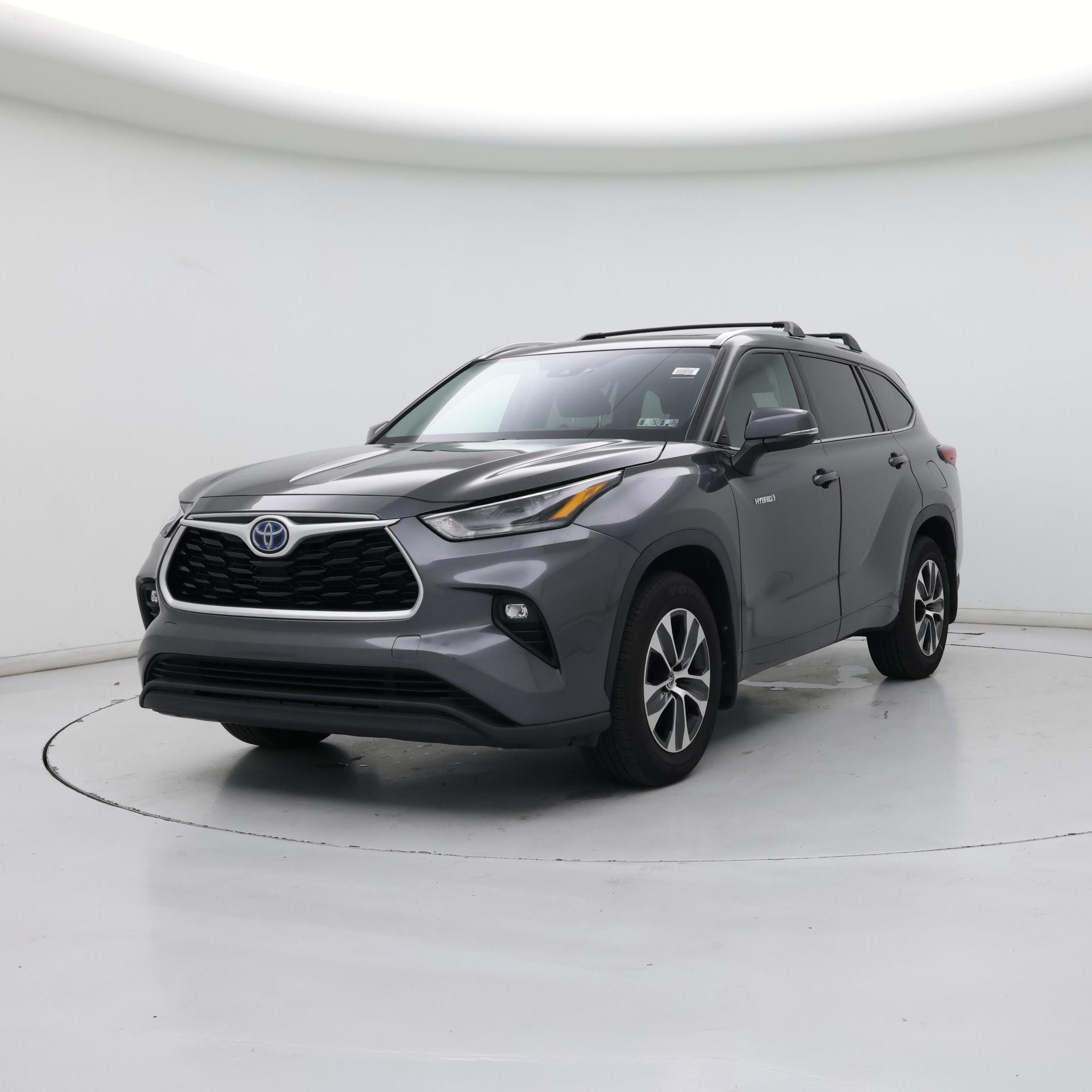 Thumbnail: 2021 Toyota Highlander - 4