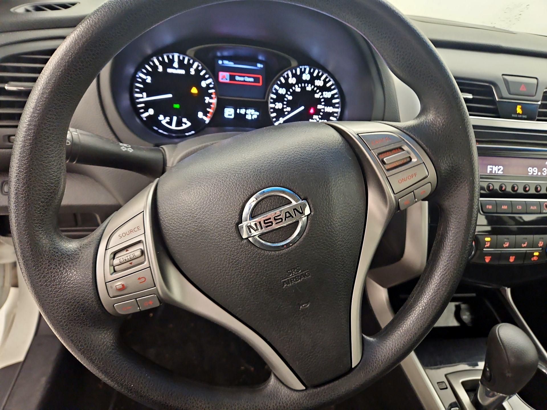 Thumbnail: 2014 Nissan Altima - 10