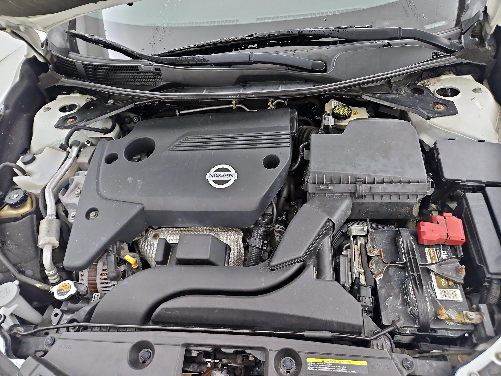 Thumbnail: 2014 Nissan Altima - 20