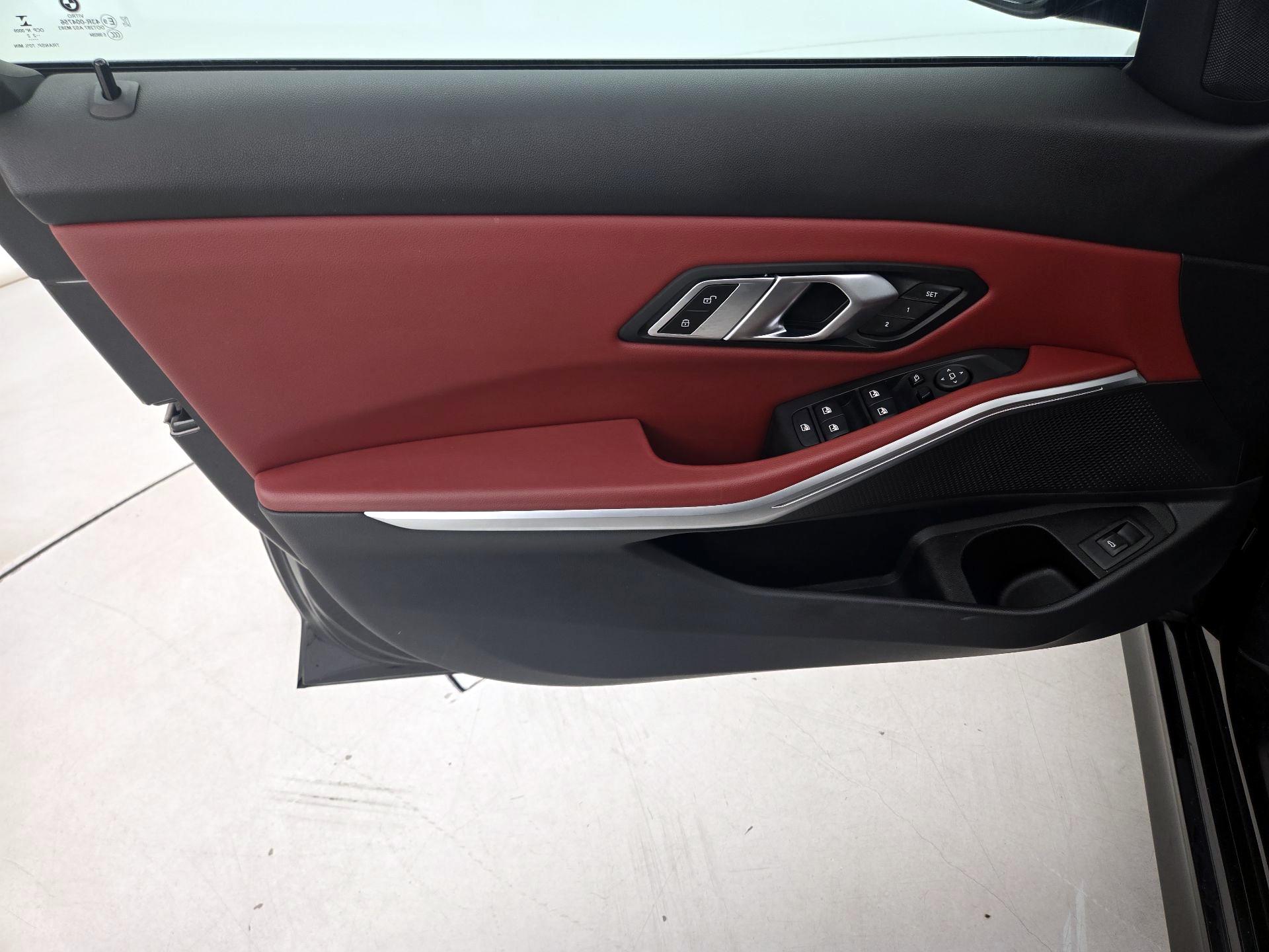 Thumbnail: 2022 BMW 3 Series - 12