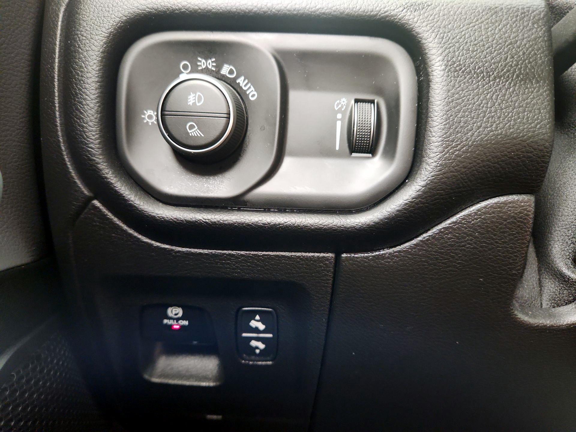Thumbnail: 2021 RAM 1500 - 13
