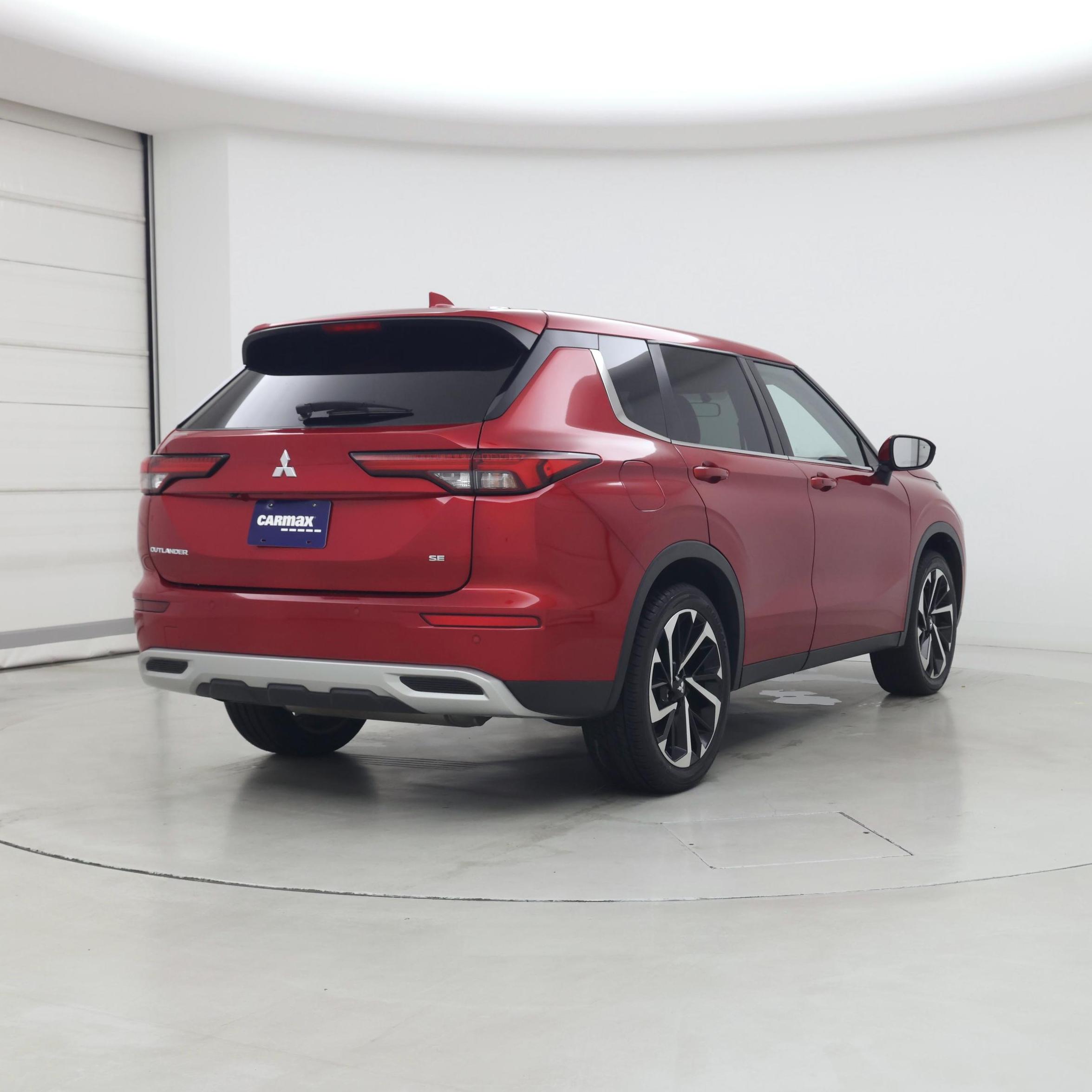 Thumbnail: 2022 Mitsubishi Outlander - 8