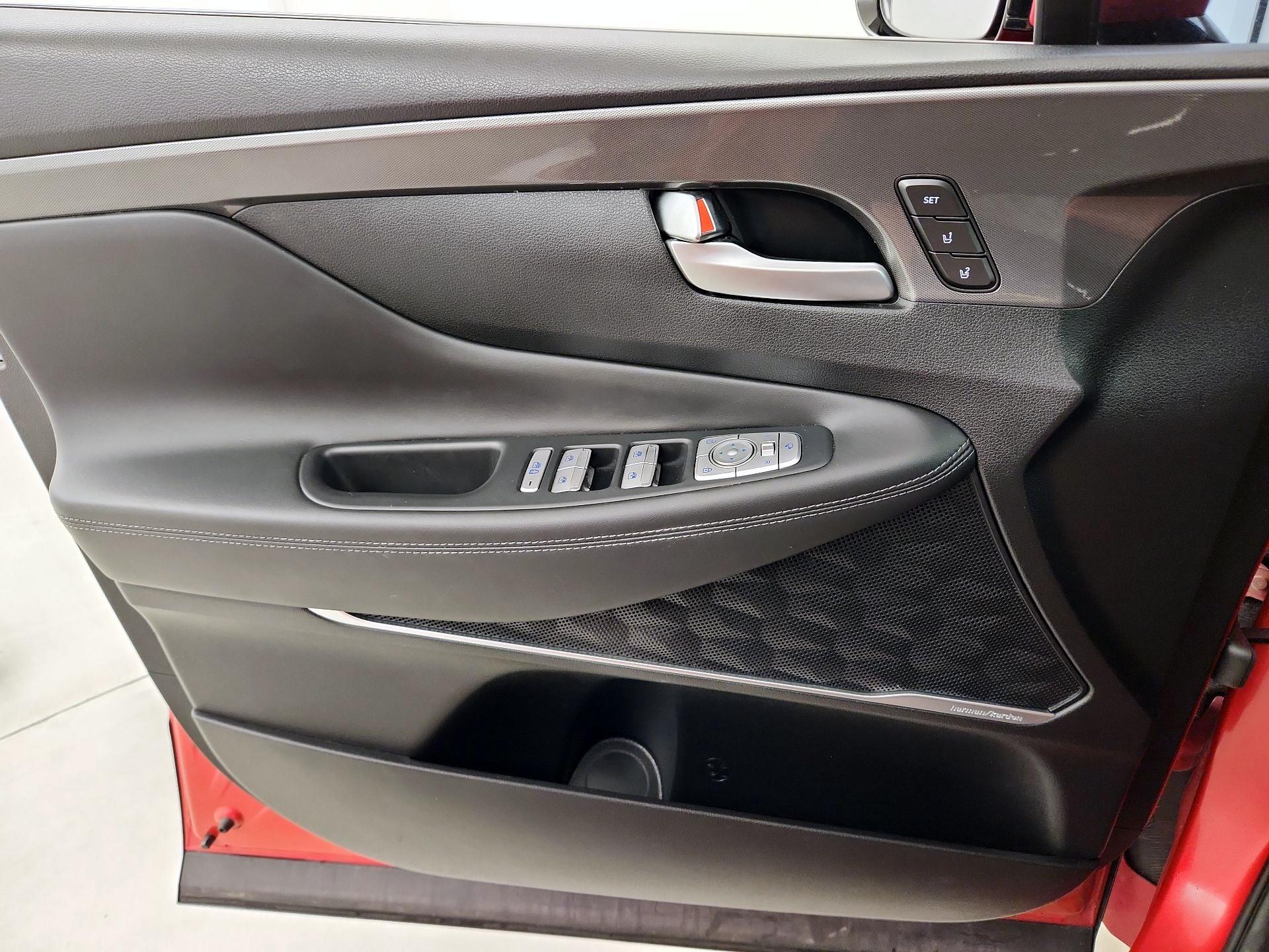 Thumbnail: 2022 Hyundai Santa Fe - 12