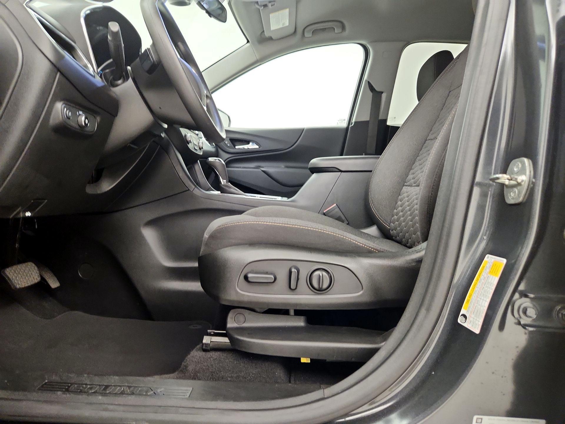 Thumbnail: 2020 Chevrolet Equinox - 11