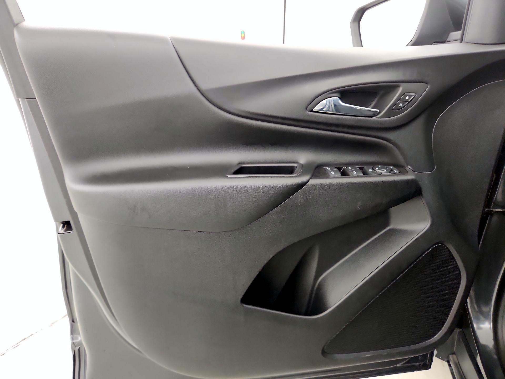 Thumbnail: 2020 Chevrolet Equinox - 12