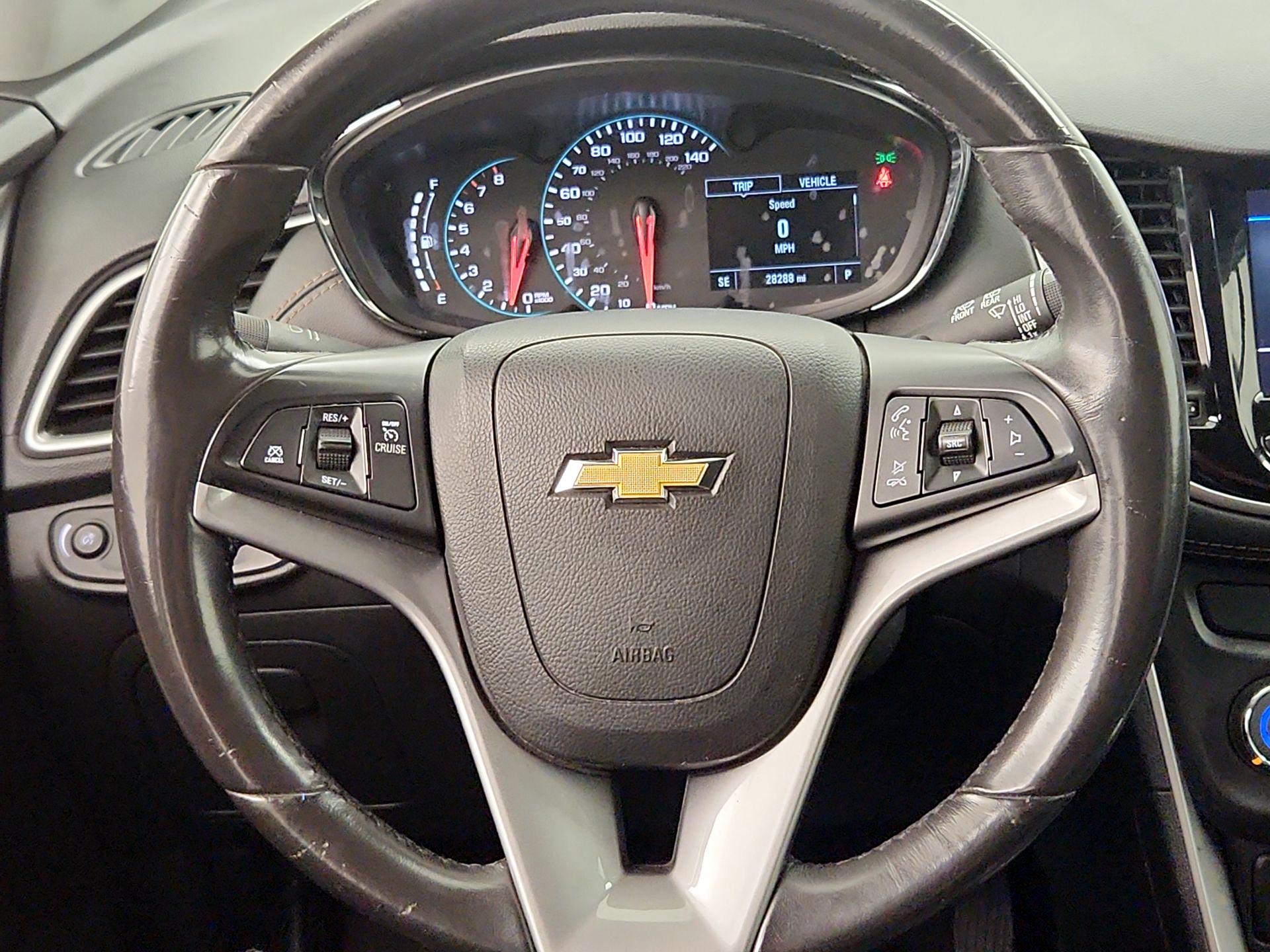 Thumbnail: 2021 Chevrolet Trax - 10