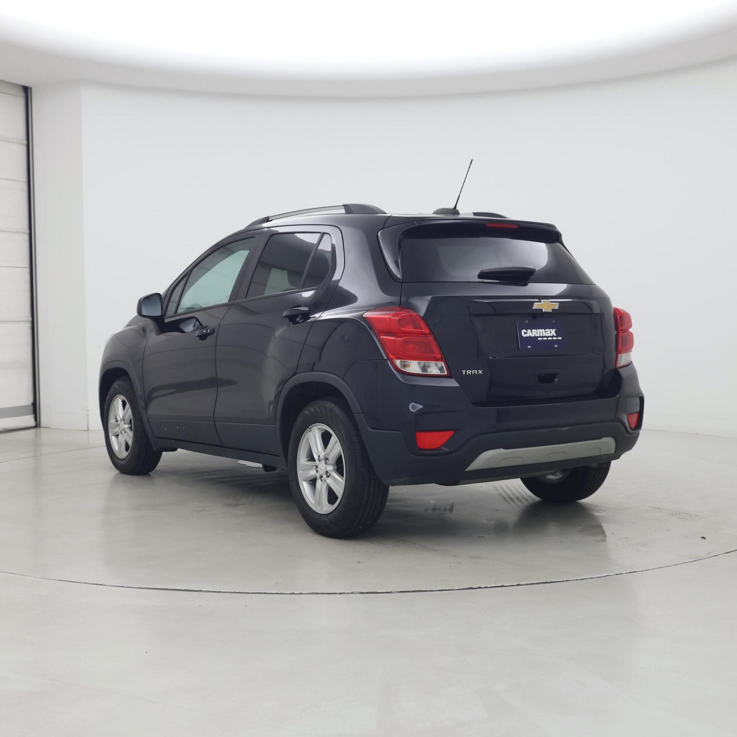 Thumbnail: 2021 Chevrolet Trax - 2