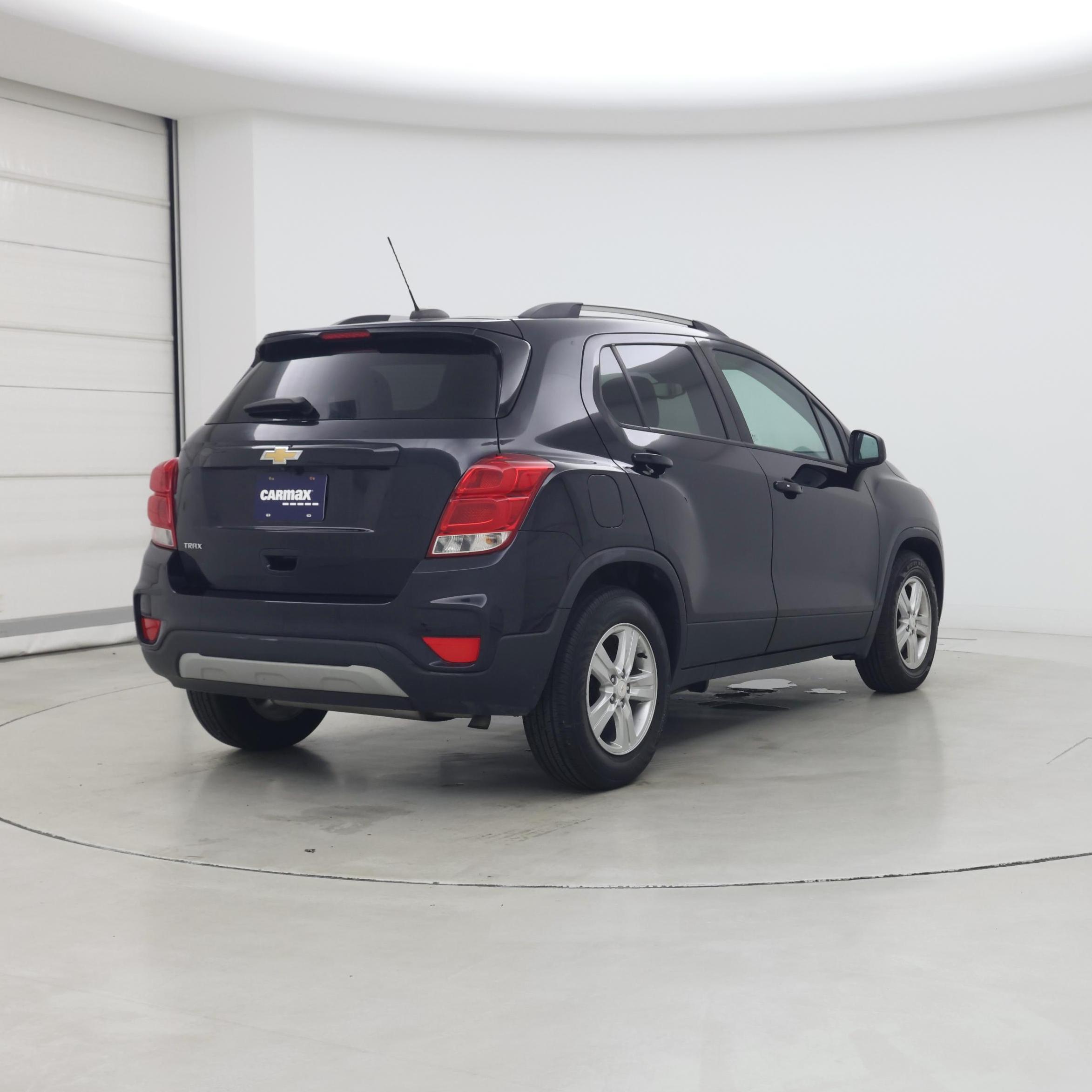 Thumbnail: 2021 Chevrolet Trax - 8