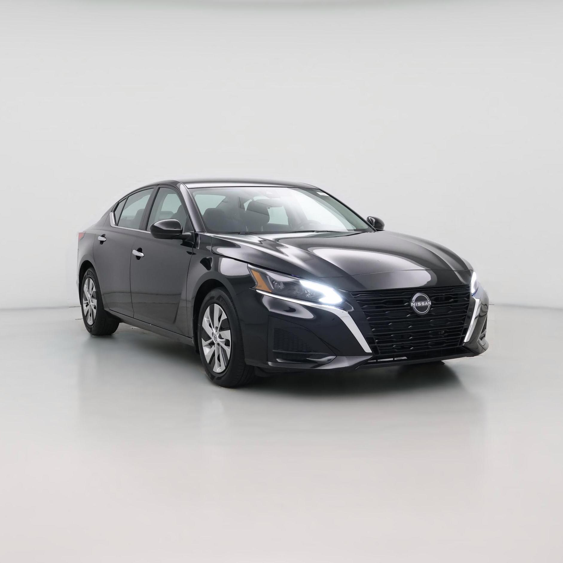 Thumbnail: 2023 Nissan Altima - 1