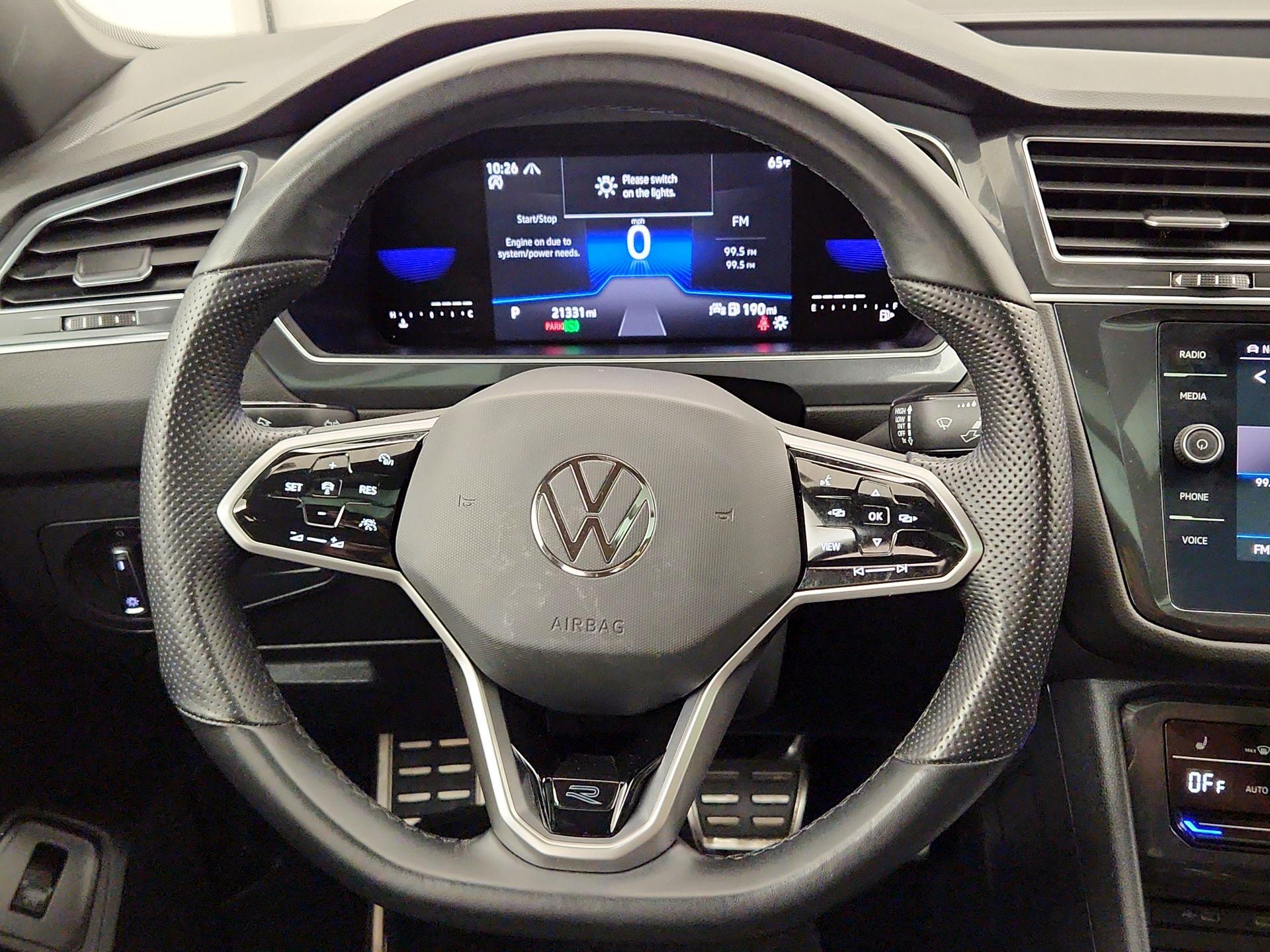 Thumbnail: 2022 Volkswagen Tiguan - 10