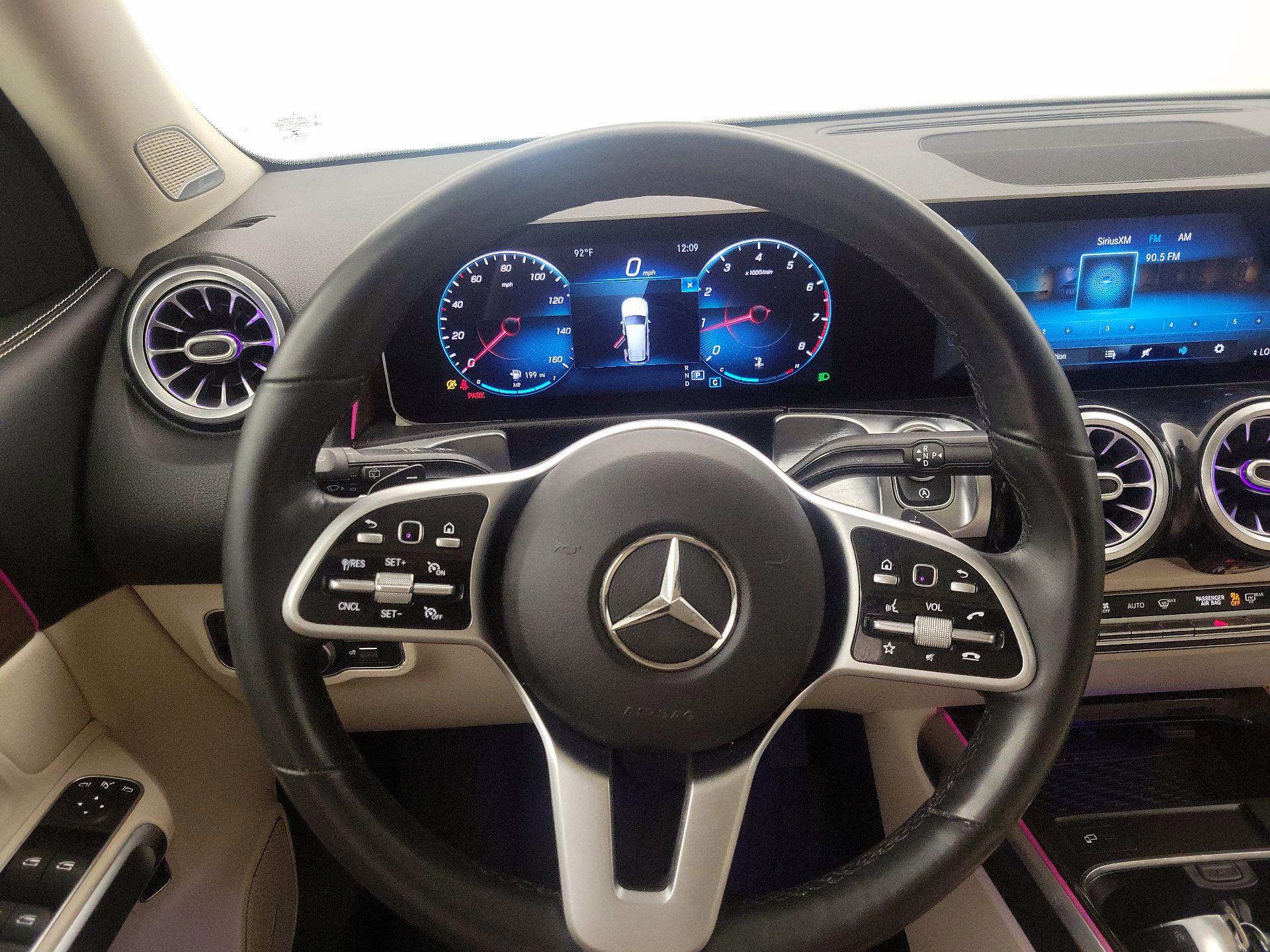 Thumbnail: 2021 Mercedes-Benz GLB - 10