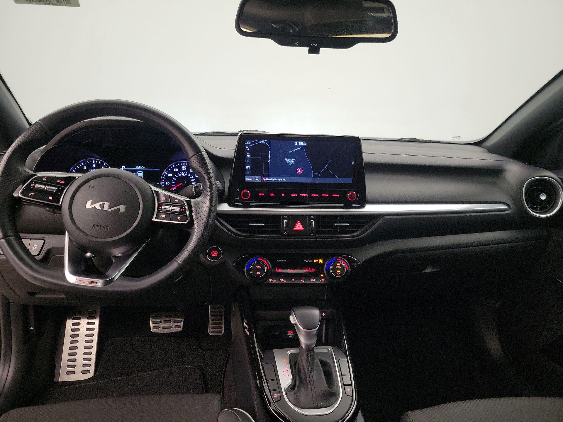 Thumbnail: 2022 Kia Forte - 9