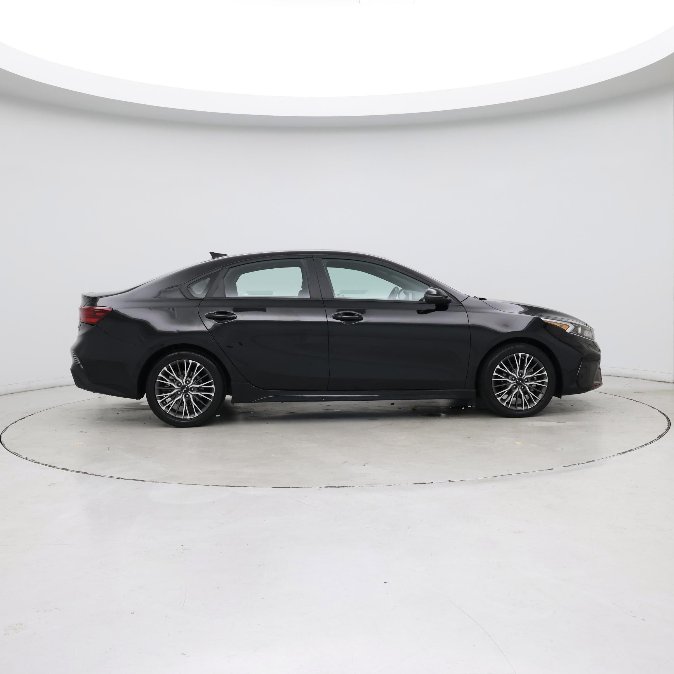 Thumbnail: 2022 Kia Forte - 7
