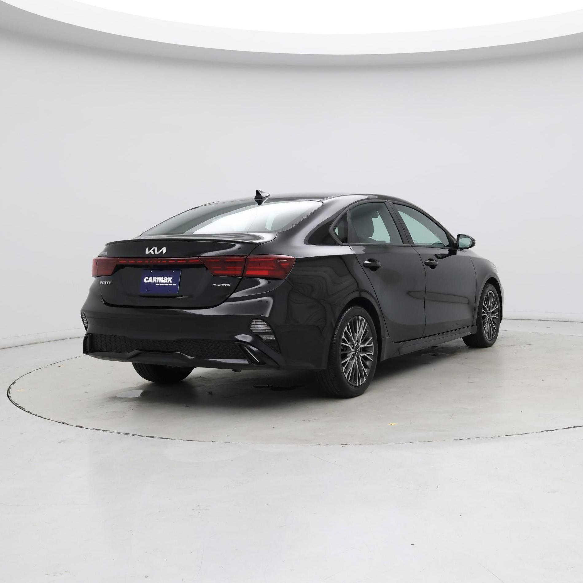 Thumbnail: 2022 Kia Forte - 8