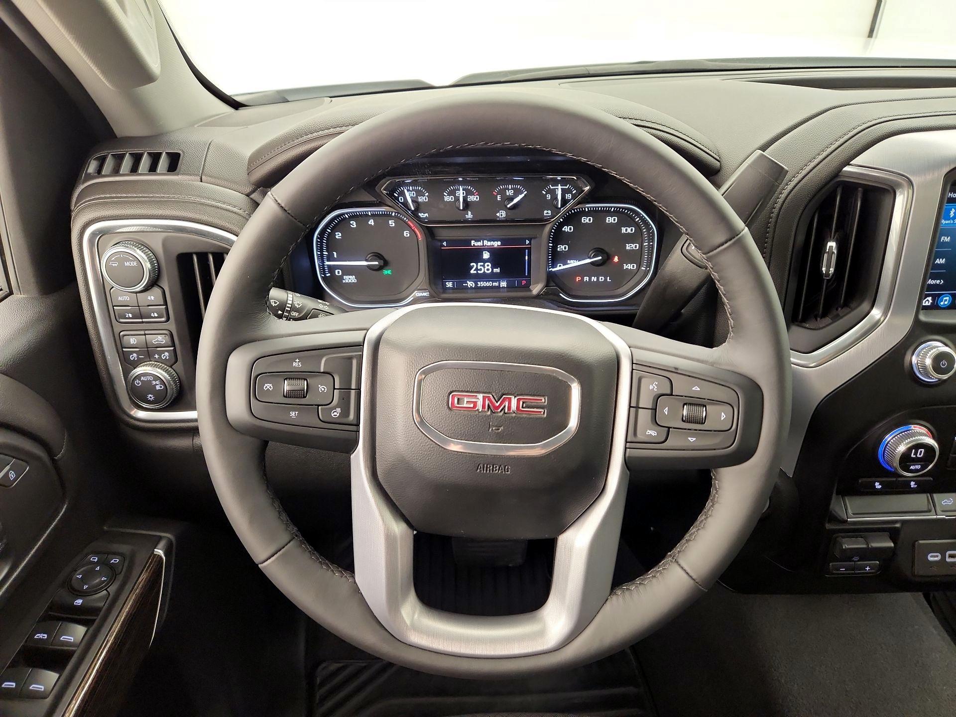 Thumbnail: 2022 GMC Sierra 2500 - 10
