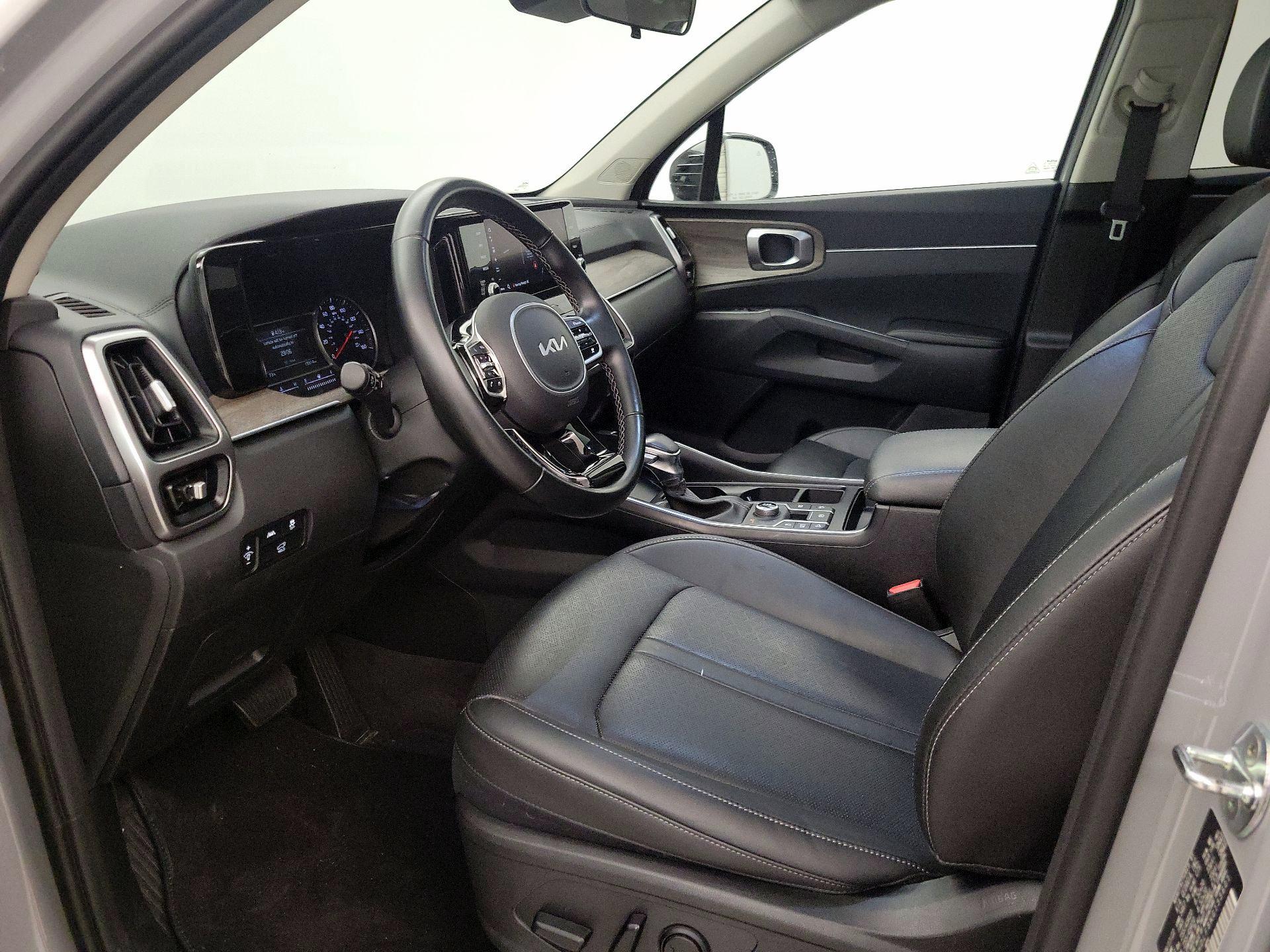 Thumbnail: 2022 Kia Sorento - 11