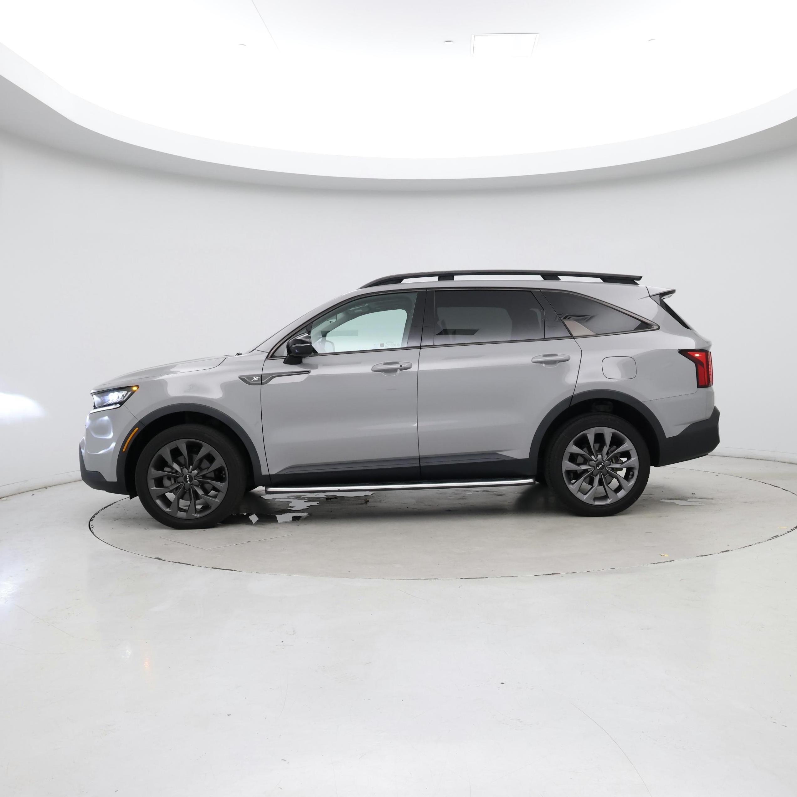 Thumbnail: 2022 Kia Sorento - 3