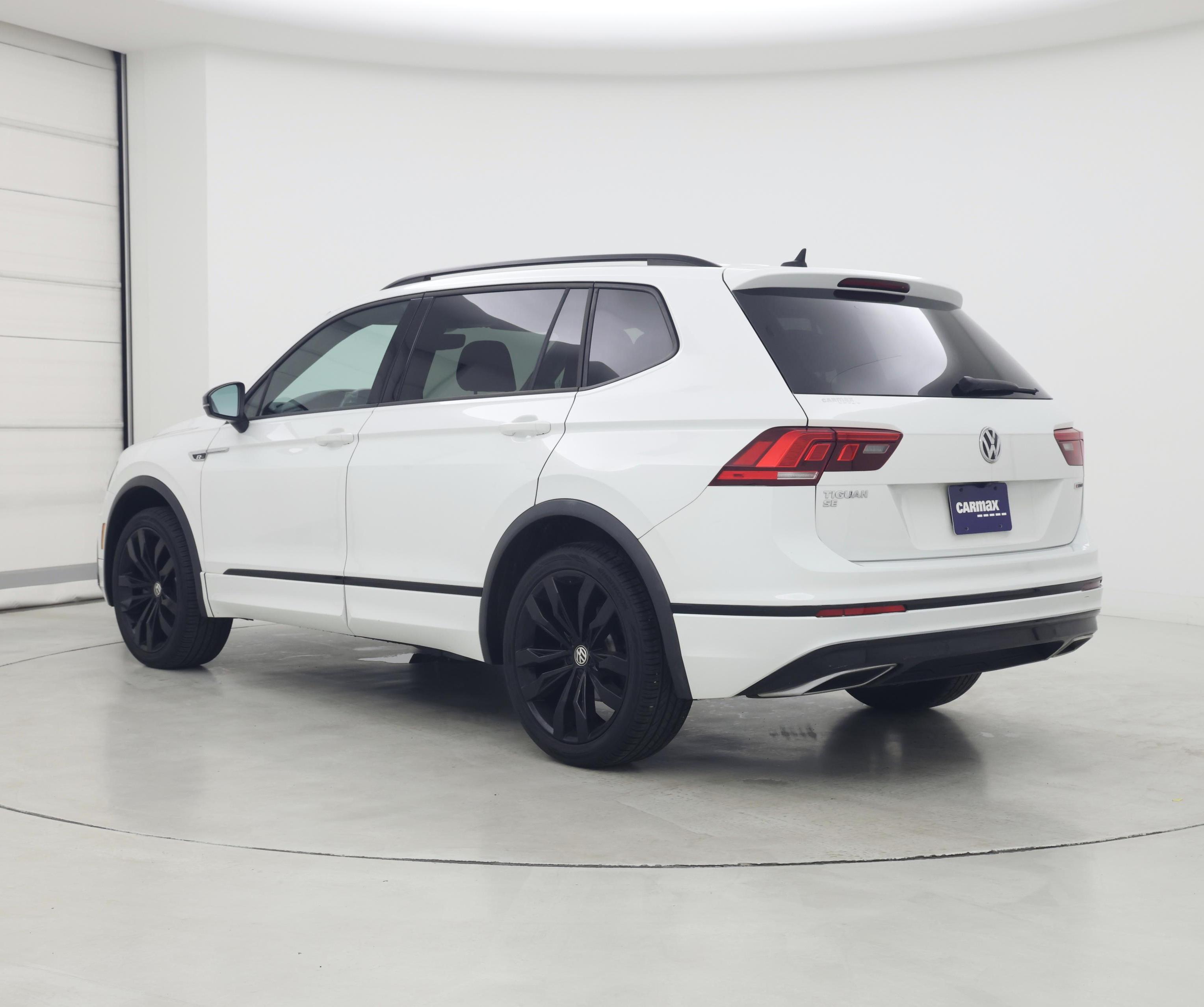 Thumbnail: 2021 Volkswagen Tiguan - 2