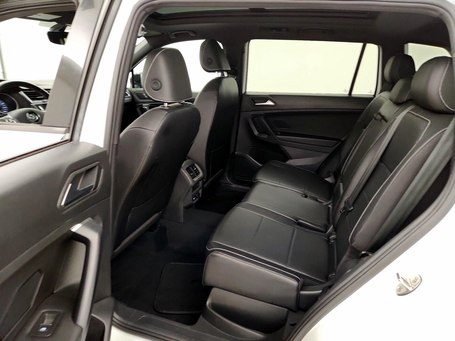 Thumbnail: 2021 Volkswagen Tiguan - 20