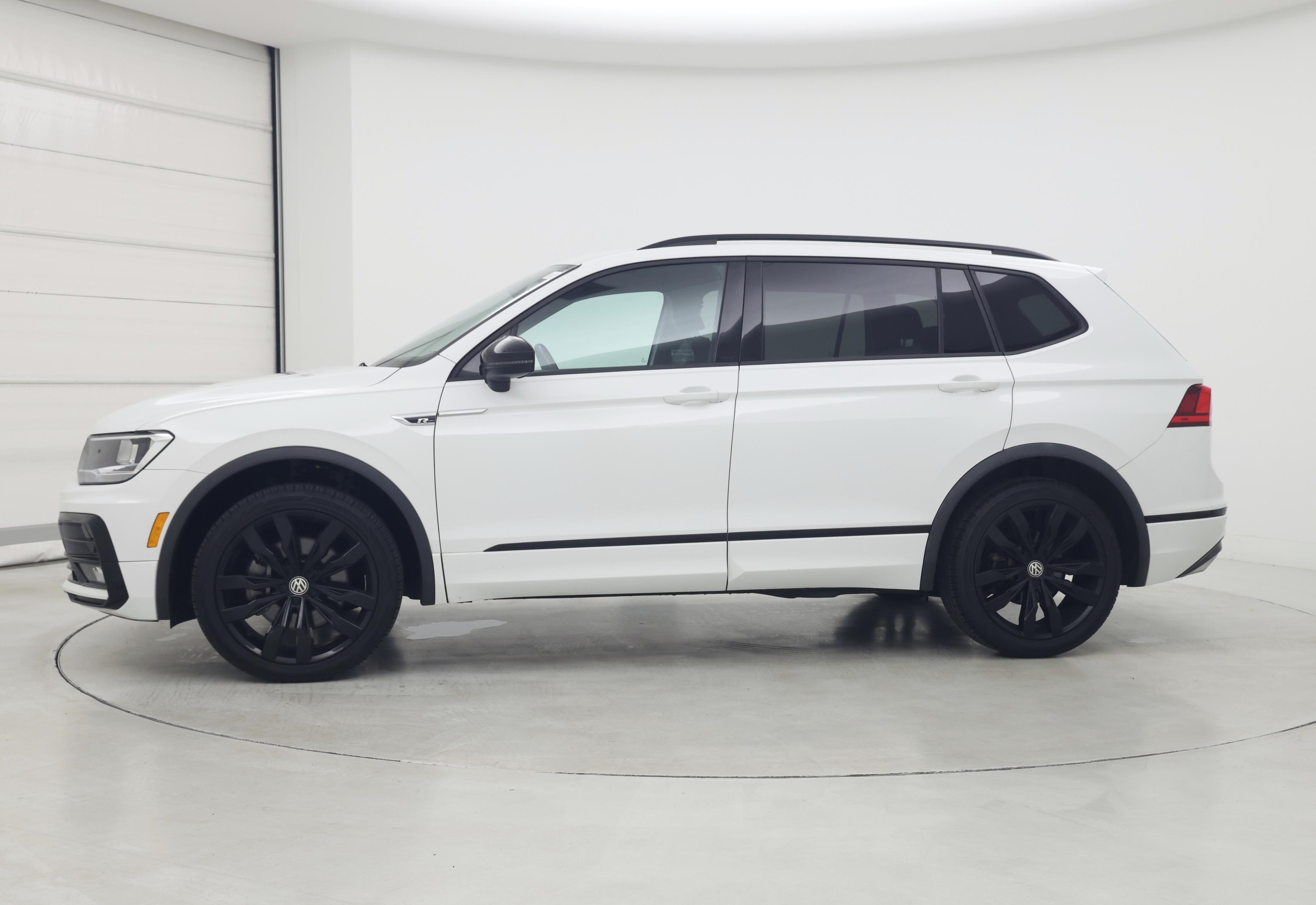 Thumbnail: 2021 Volkswagen Tiguan - 3