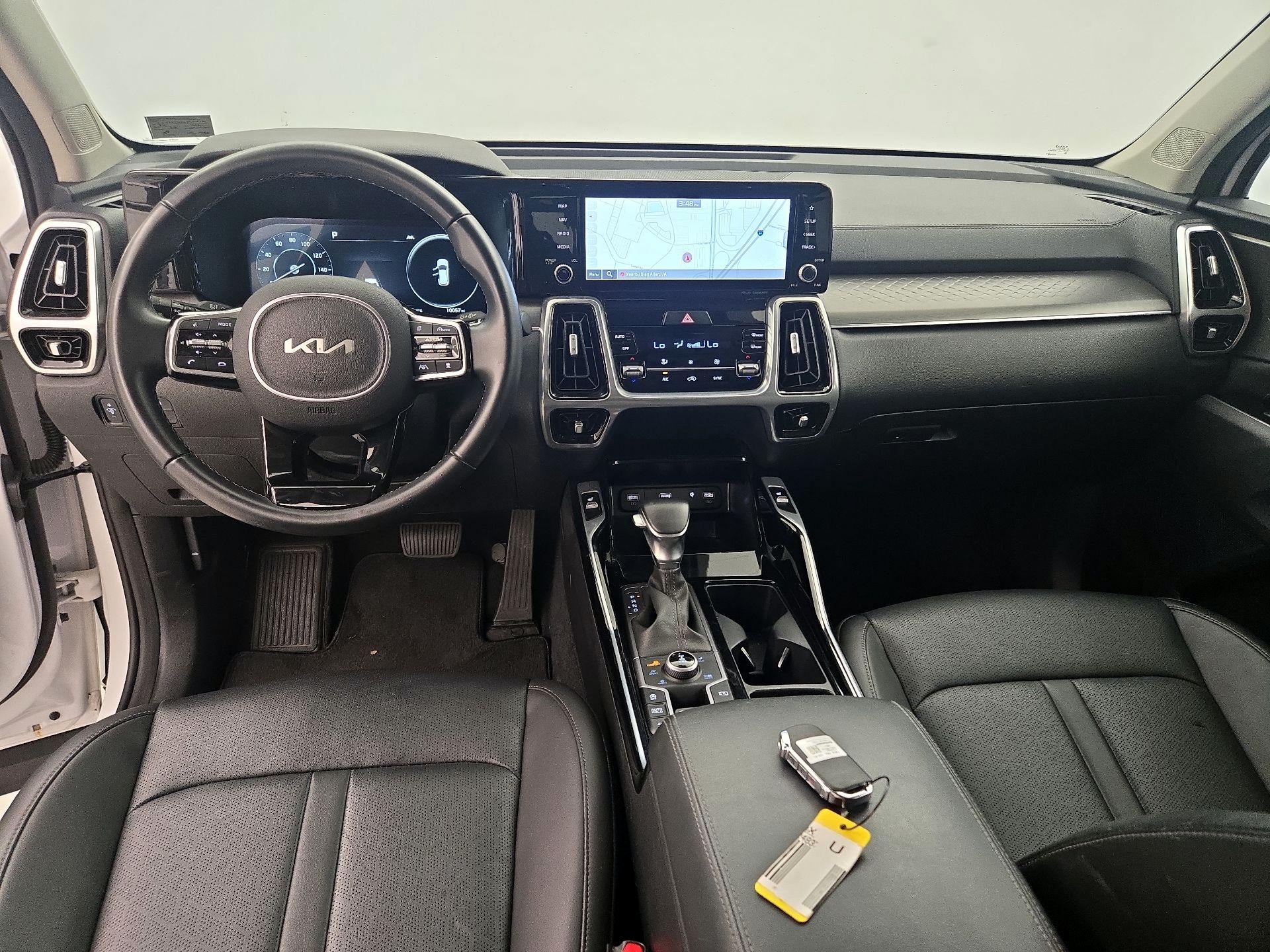 Thumbnail: 2023 Kia Sorento - 9