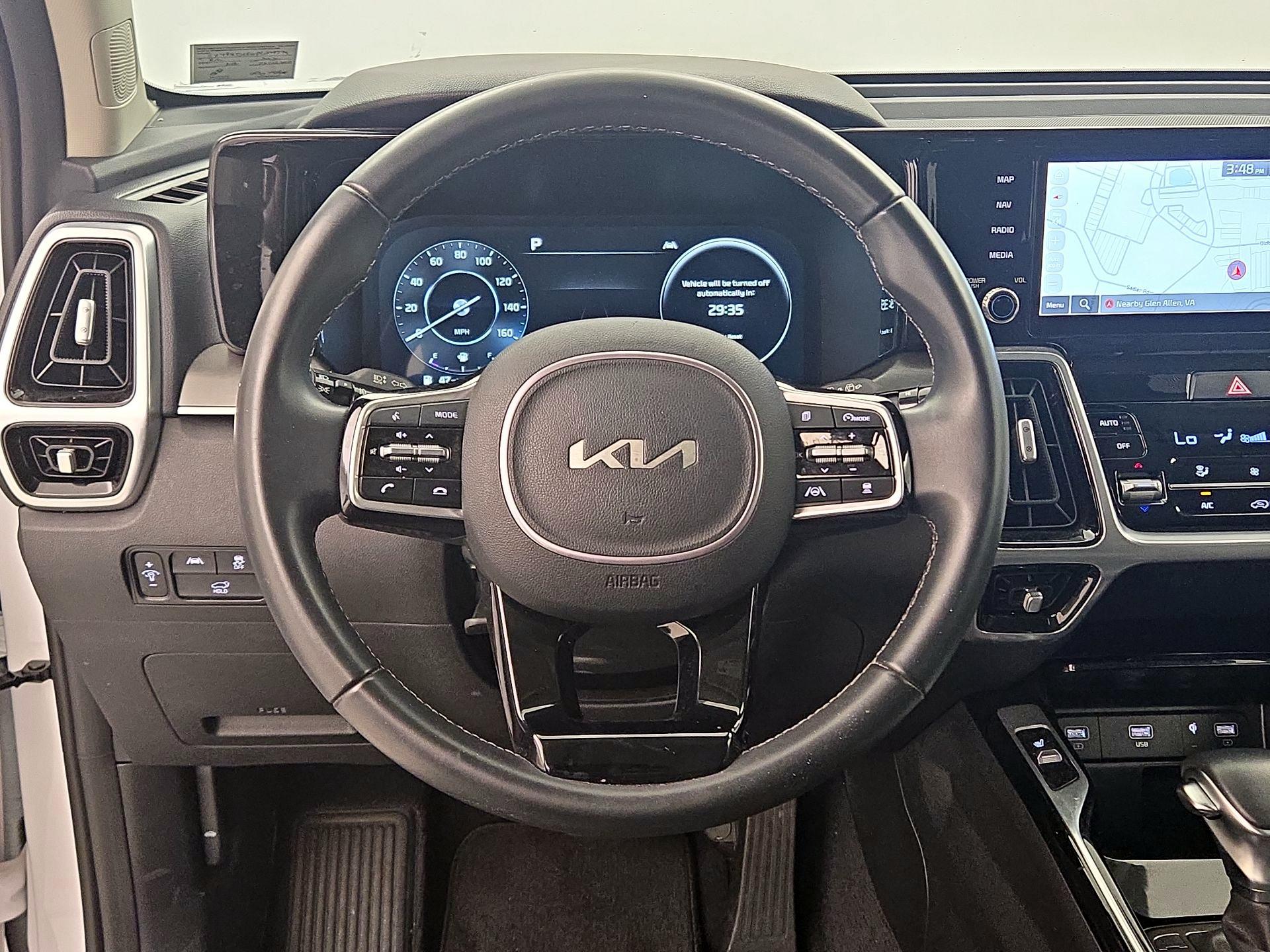 Thumbnail: 2023 Kia Sorento - 10