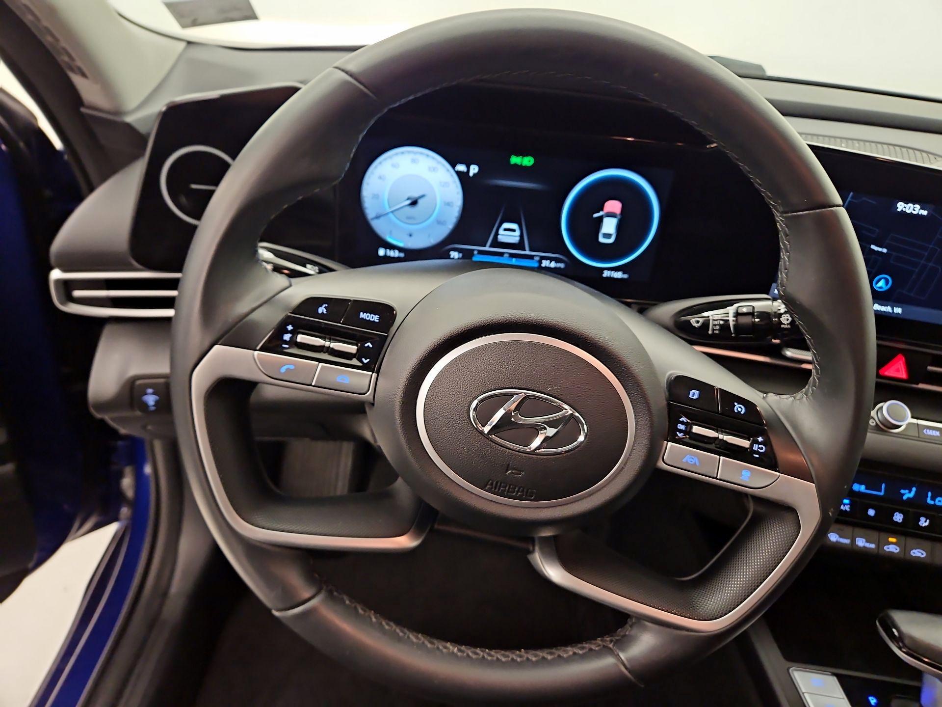 Thumbnail: 2023 Hyundai Elantra - 10