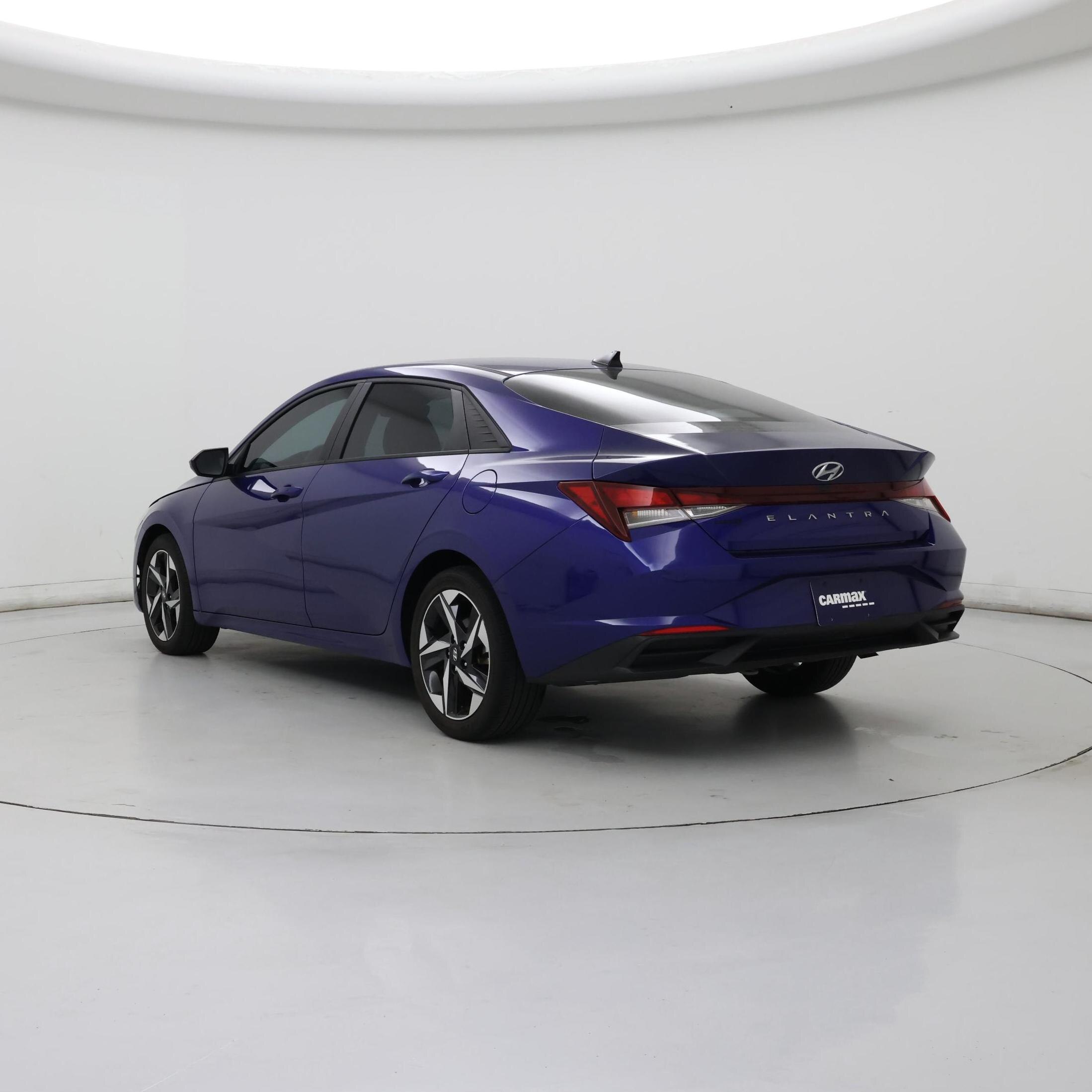 Thumbnail: 2023 Hyundai Elantra - 2