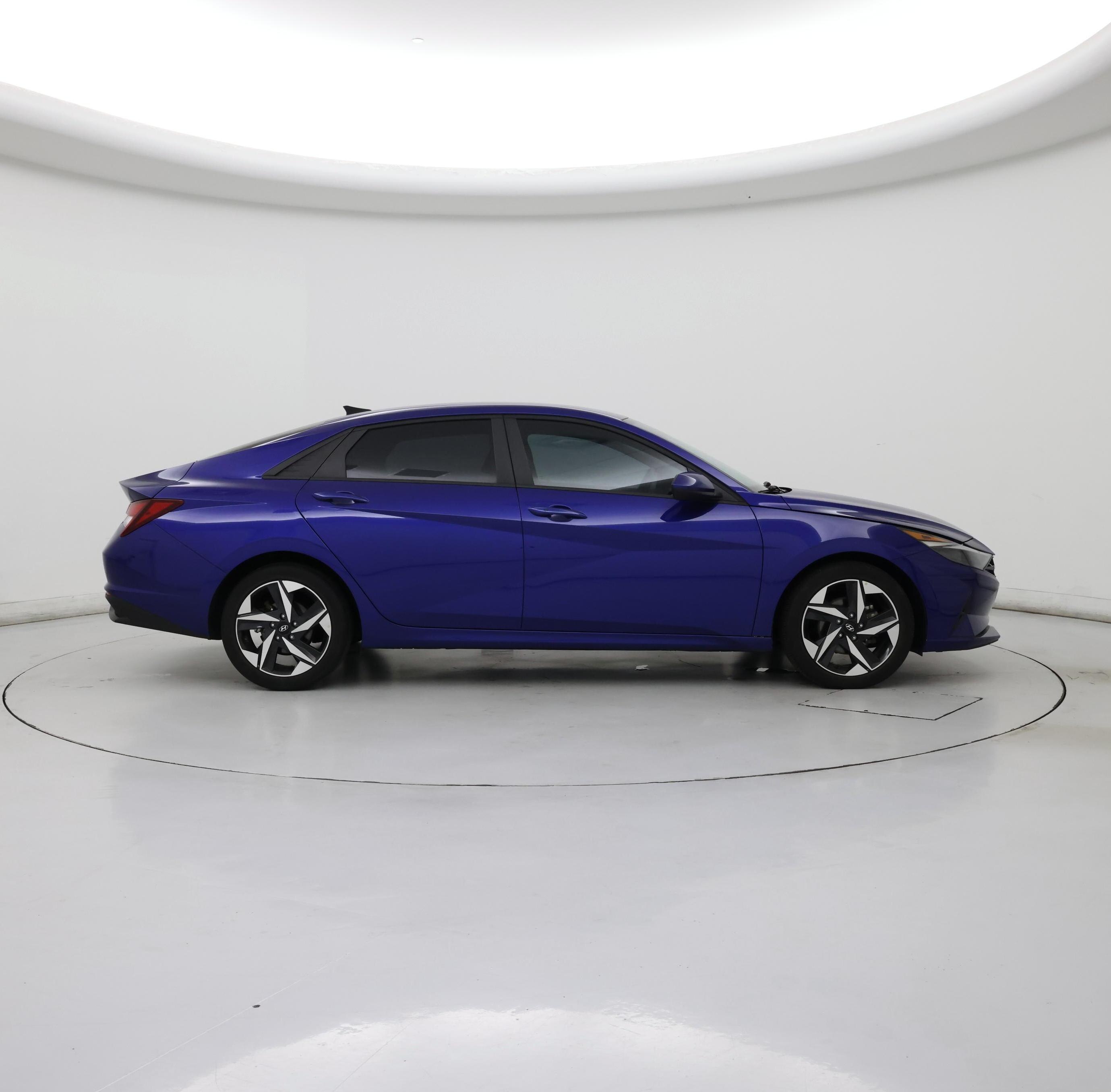 Thumbnail: 2023 Hyundai Elantra - 7