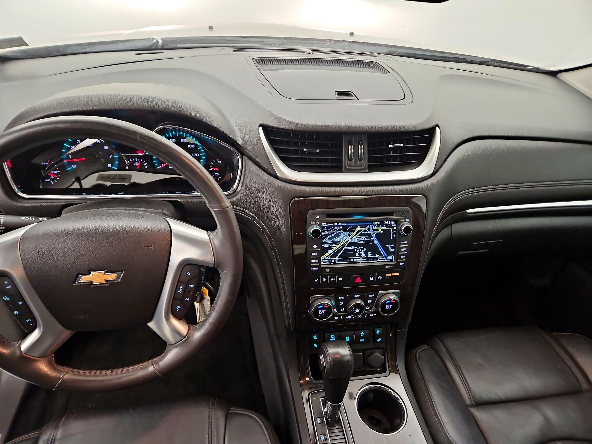 Thumbnail: 2015 Chevrolet Traverse - 9