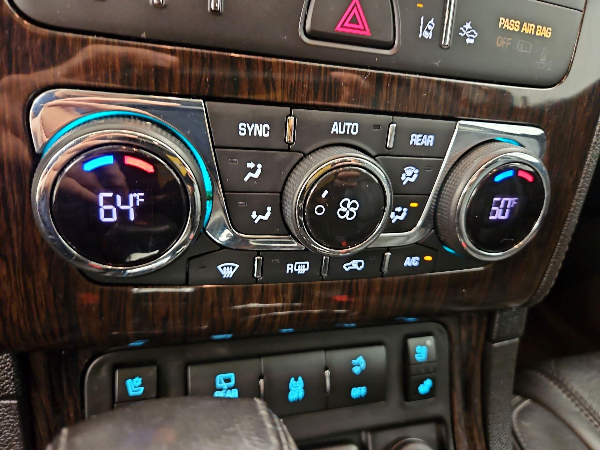 Thumbnail: 2015 Chevrolet Traverse - 17