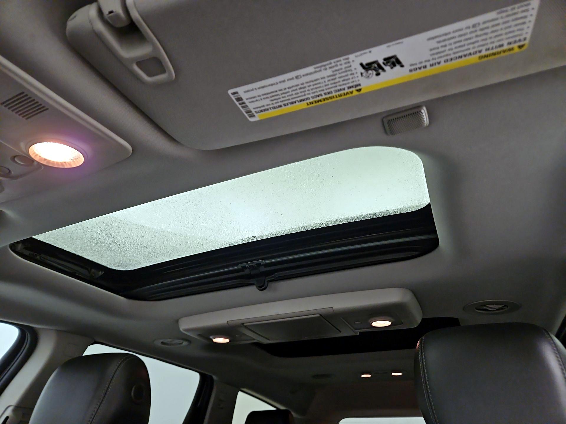Thumbnail: 2015 Chevrolet Traverse - 20