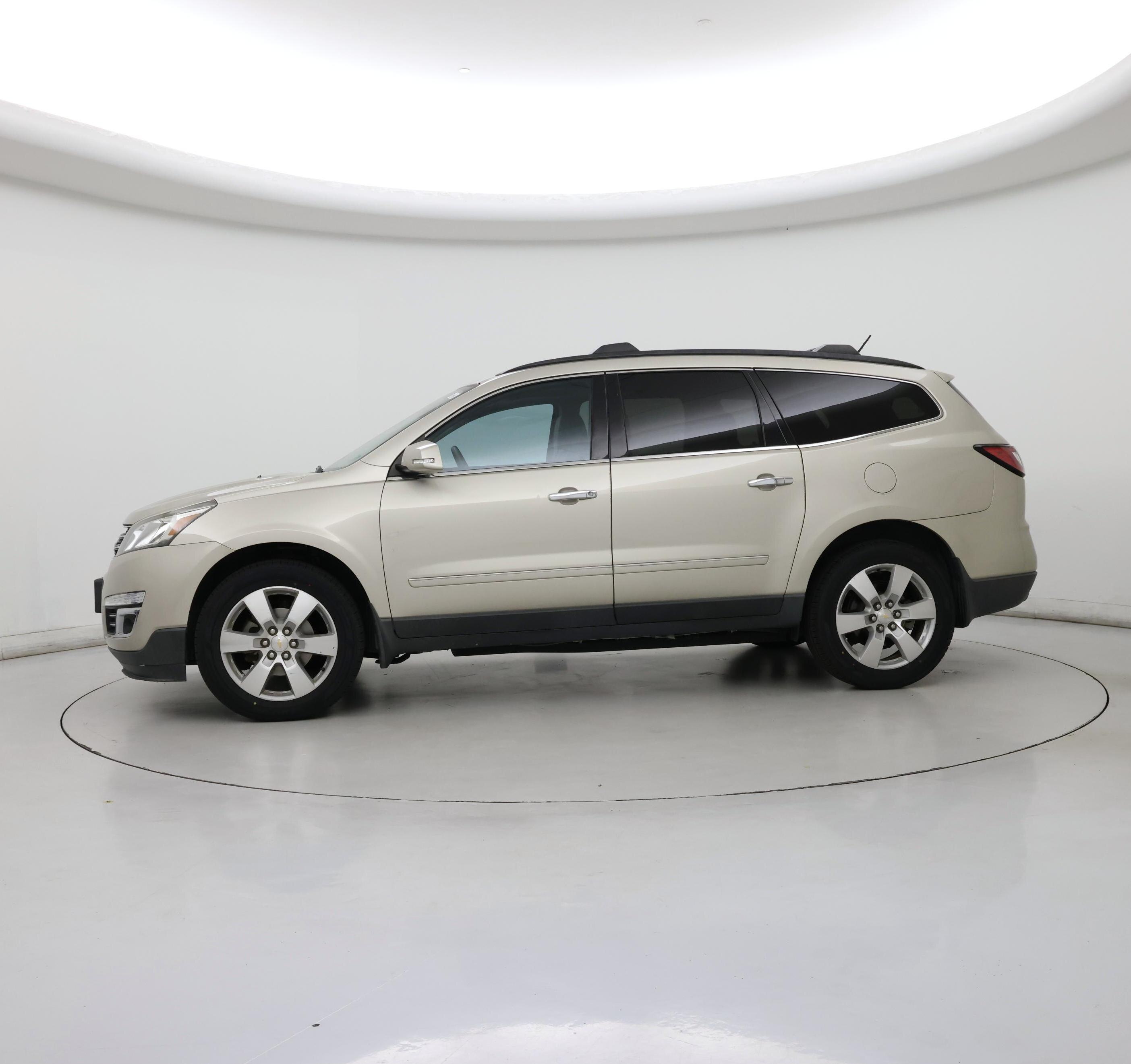 Thumbnail: 2015 Chevrolet Traverse - 3