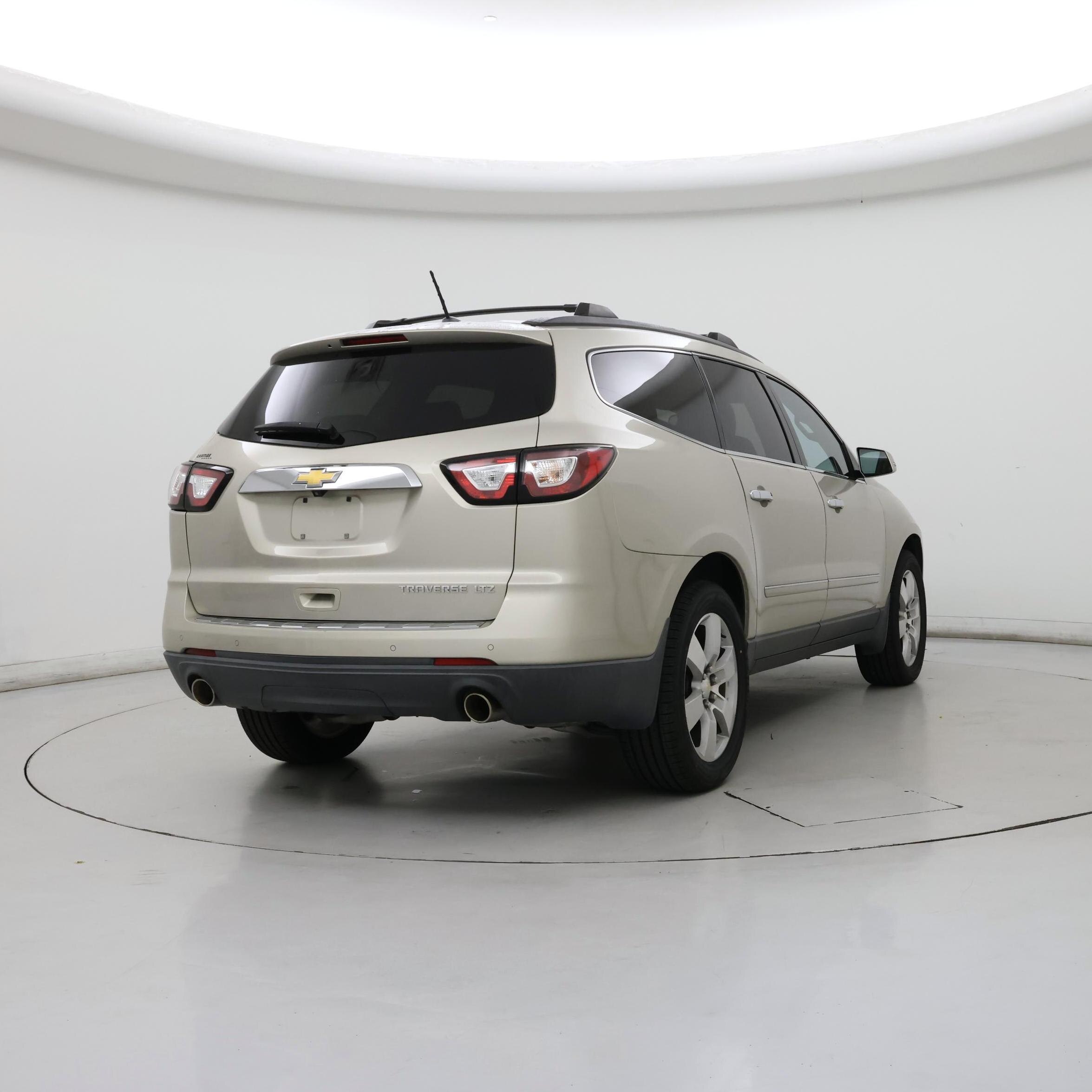 Thumbnail: 2015 Chevrolet Traverse - 8