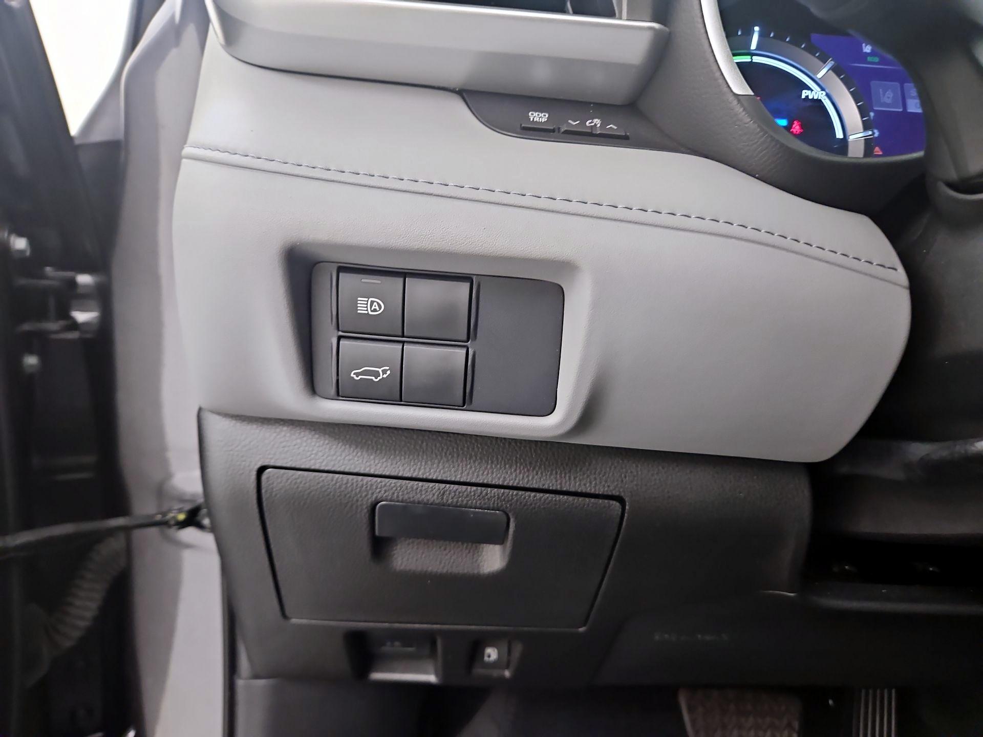 Thumbnail: 2021 Toyota Highlander - 13