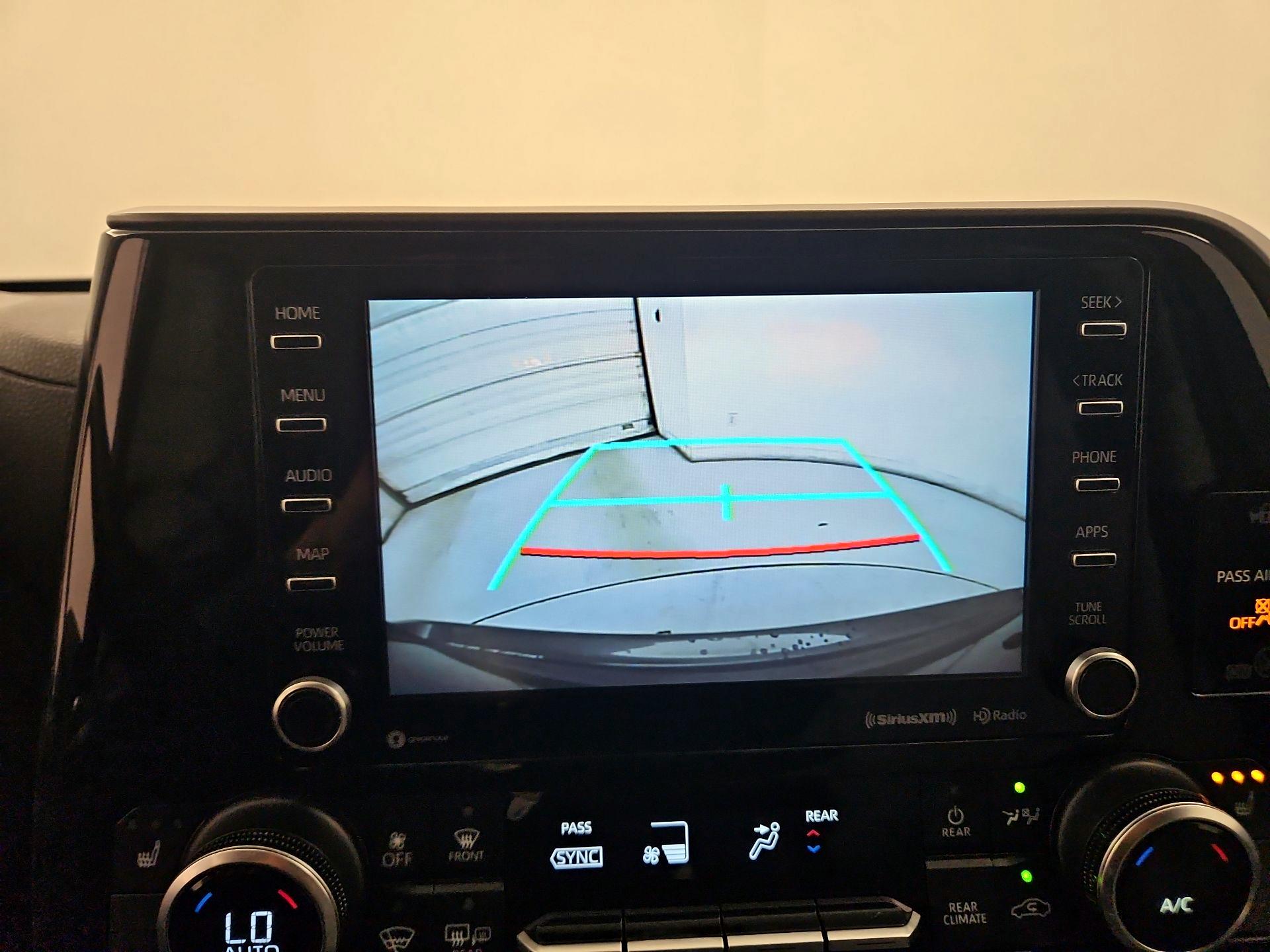 Thumbnail: 2021 Toyota Highlander - 14